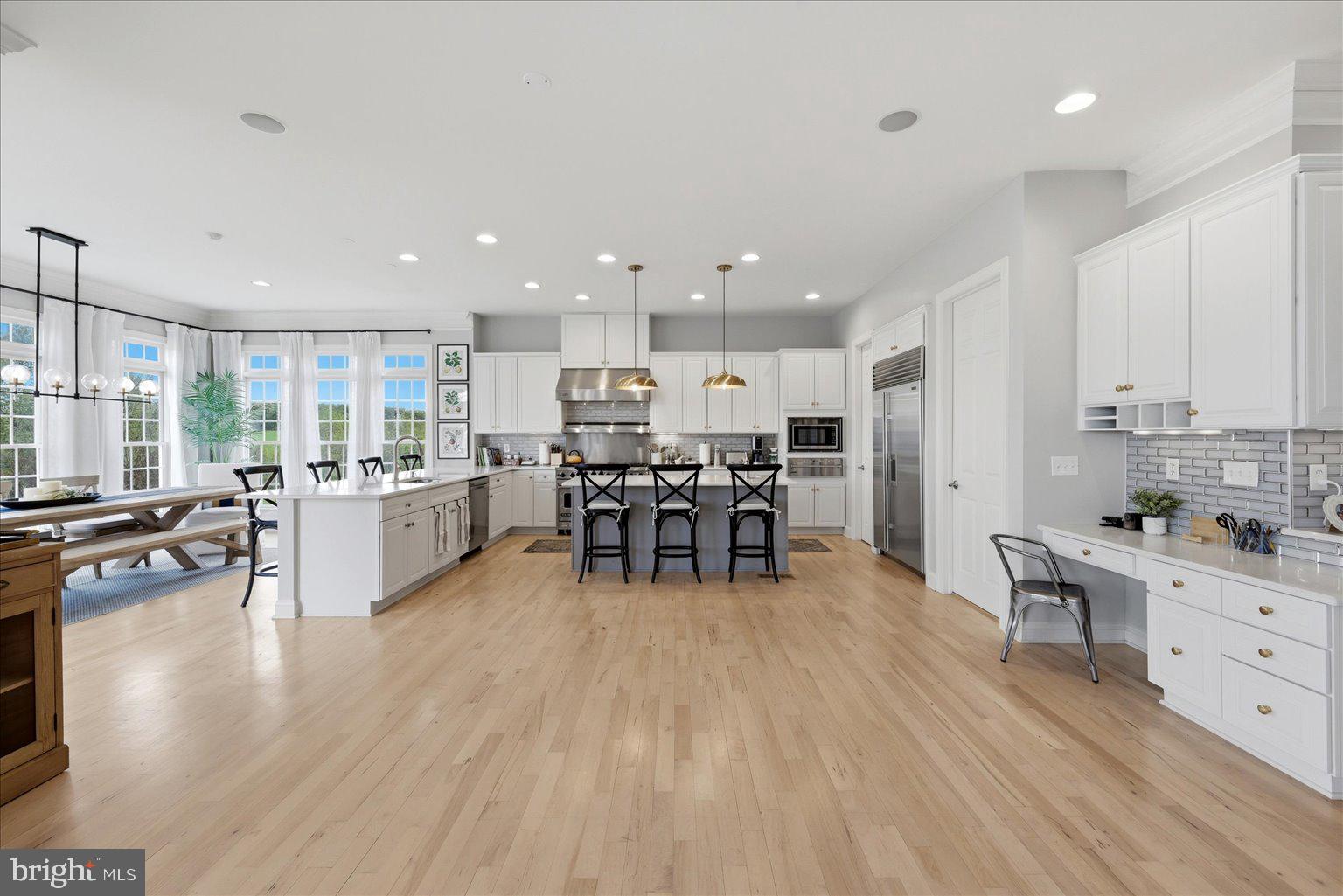 EAGLE CREEK - Residential