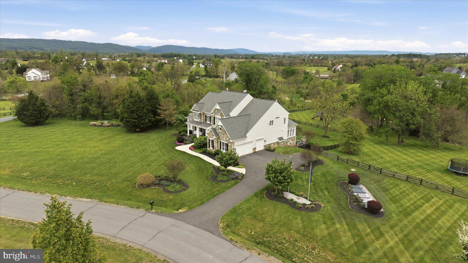 EAGLE CREEK - Residential