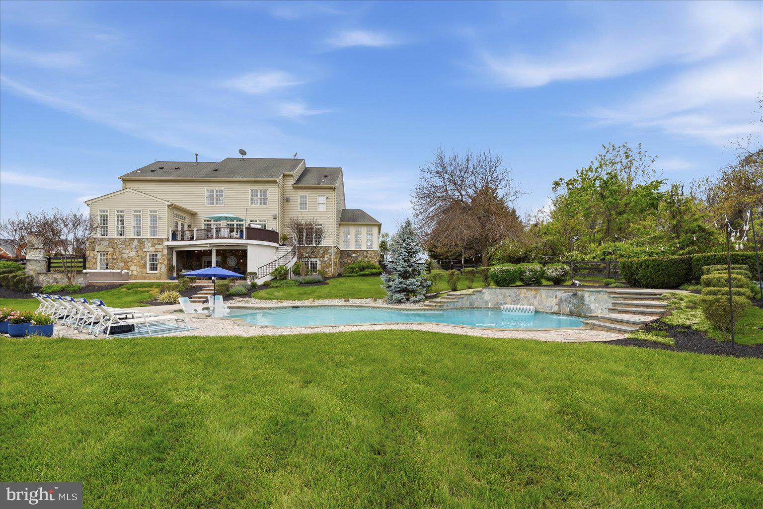 EAGLE CREEK - Residential