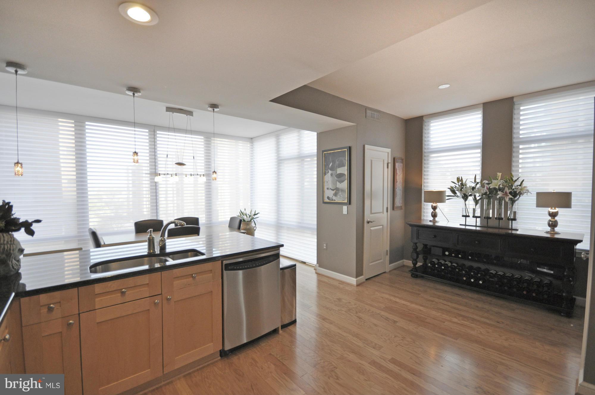 MIDTOWN AT RESTON TOWN CENTER - Residential Lease