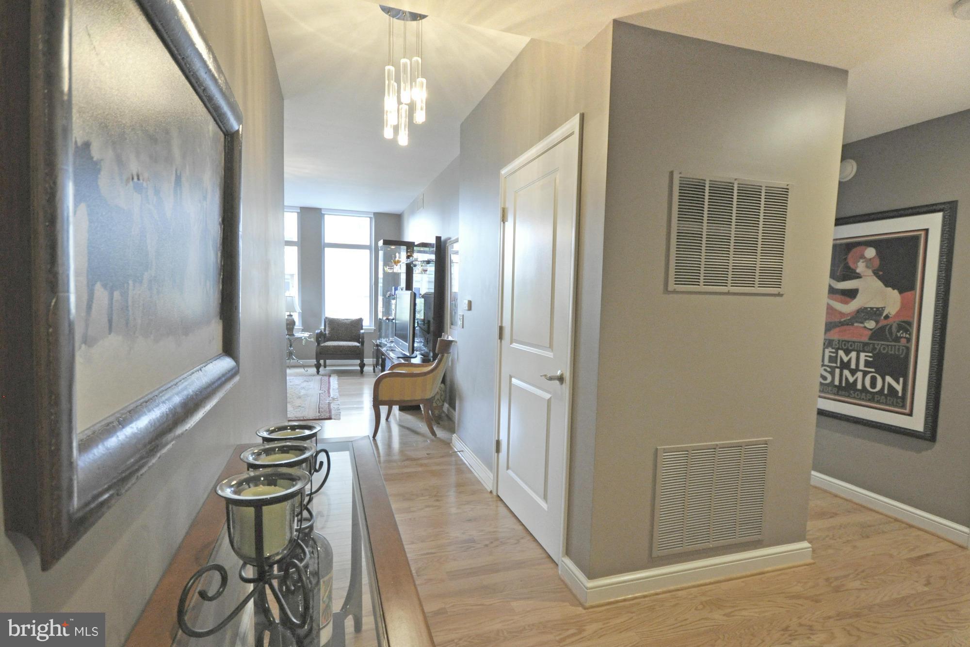 MIDTOWN AT RESTON TOWN CENTER - Residential Lease