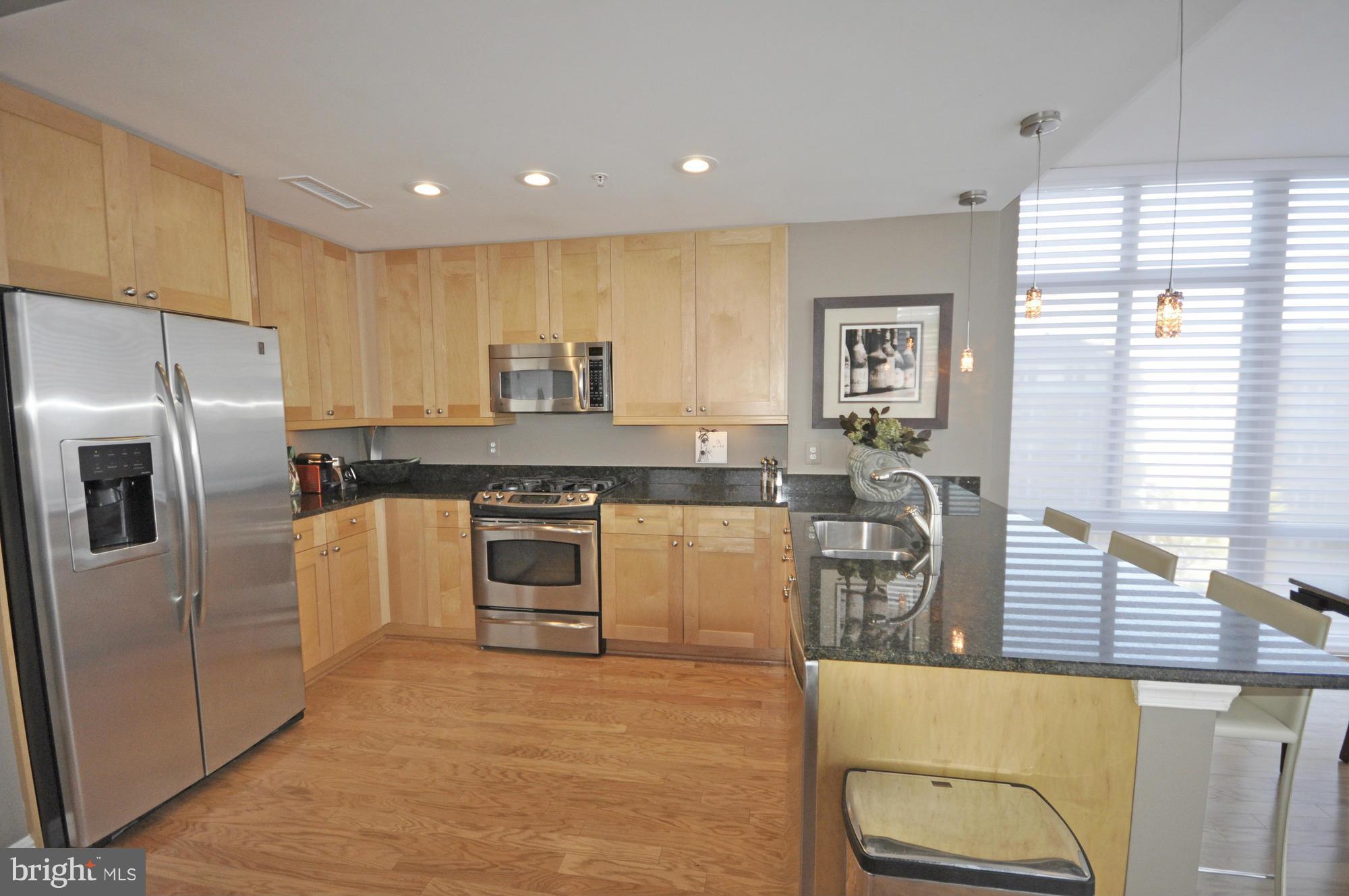 MIDTOWN AT RESTON TOWN CENTER - Residential Lease