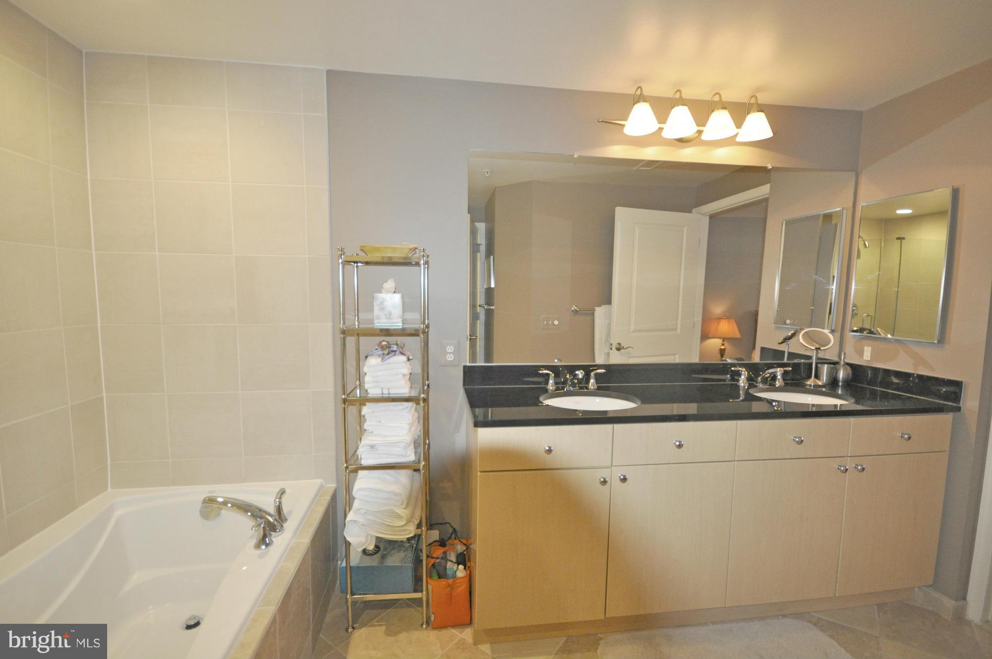 MIDTOWN AT RESTON TOWN CENTER - Residential Lease