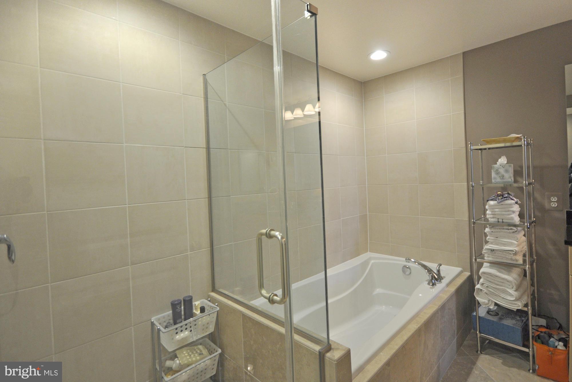 MIDTOWN AT RESTON TOWN CENTER - Residential Lease