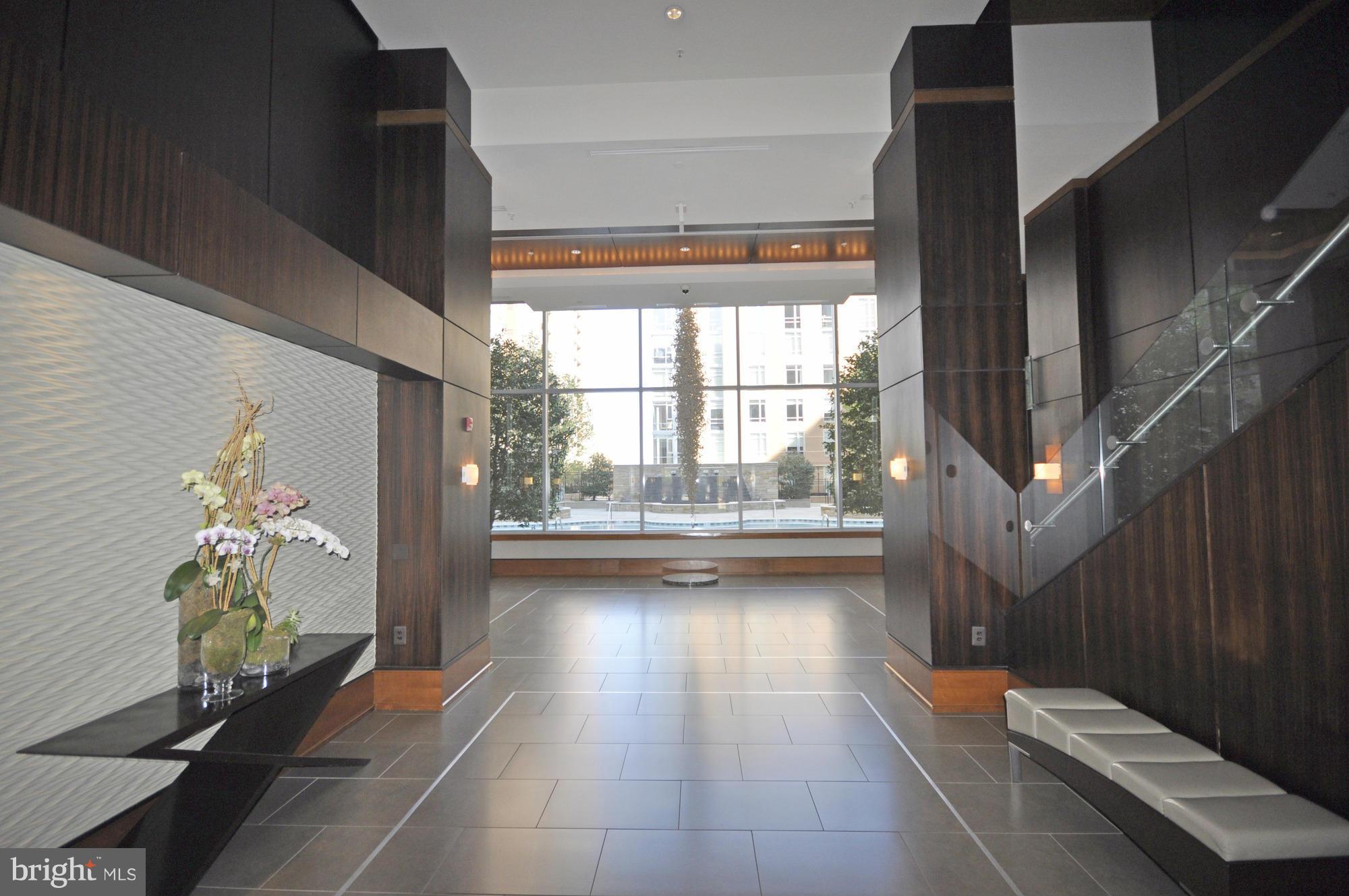 MIDTOWN AT RESTON TOWN CENTER - Residential Lease