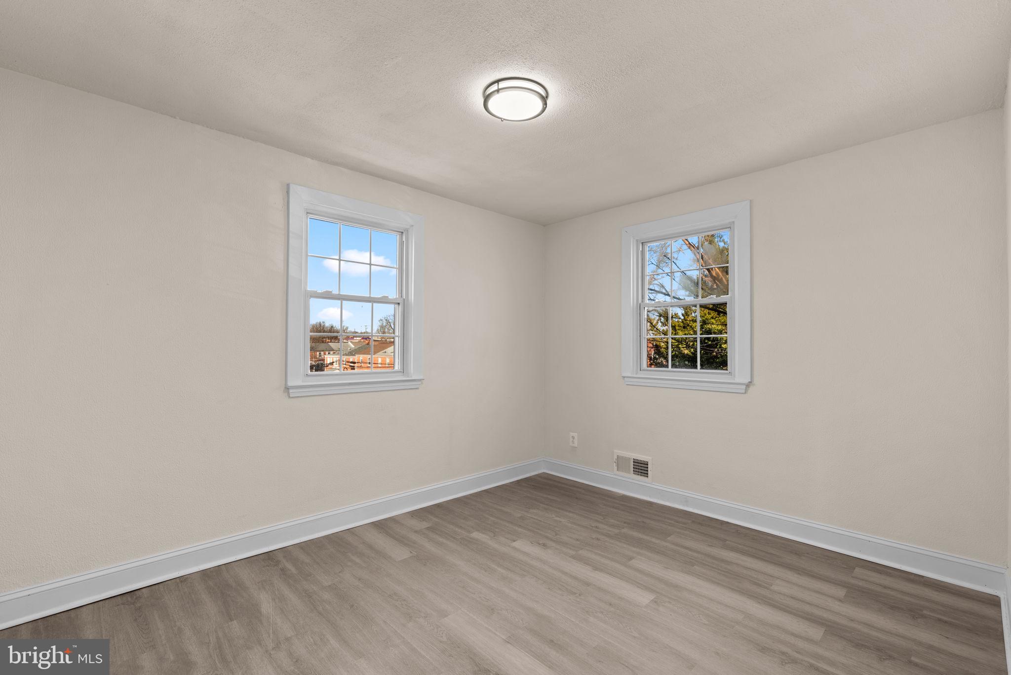 RIDGELEIGH - Residential