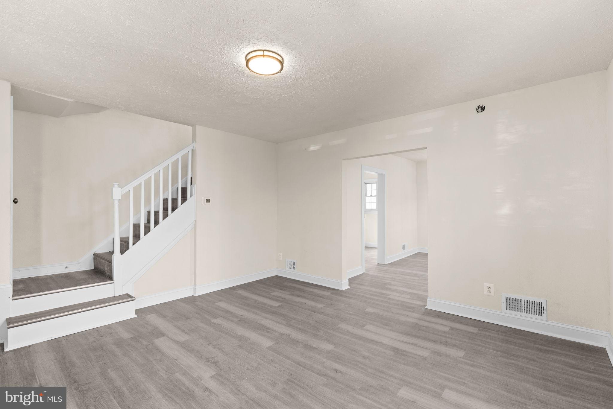 RIDGELEIGH - Residential