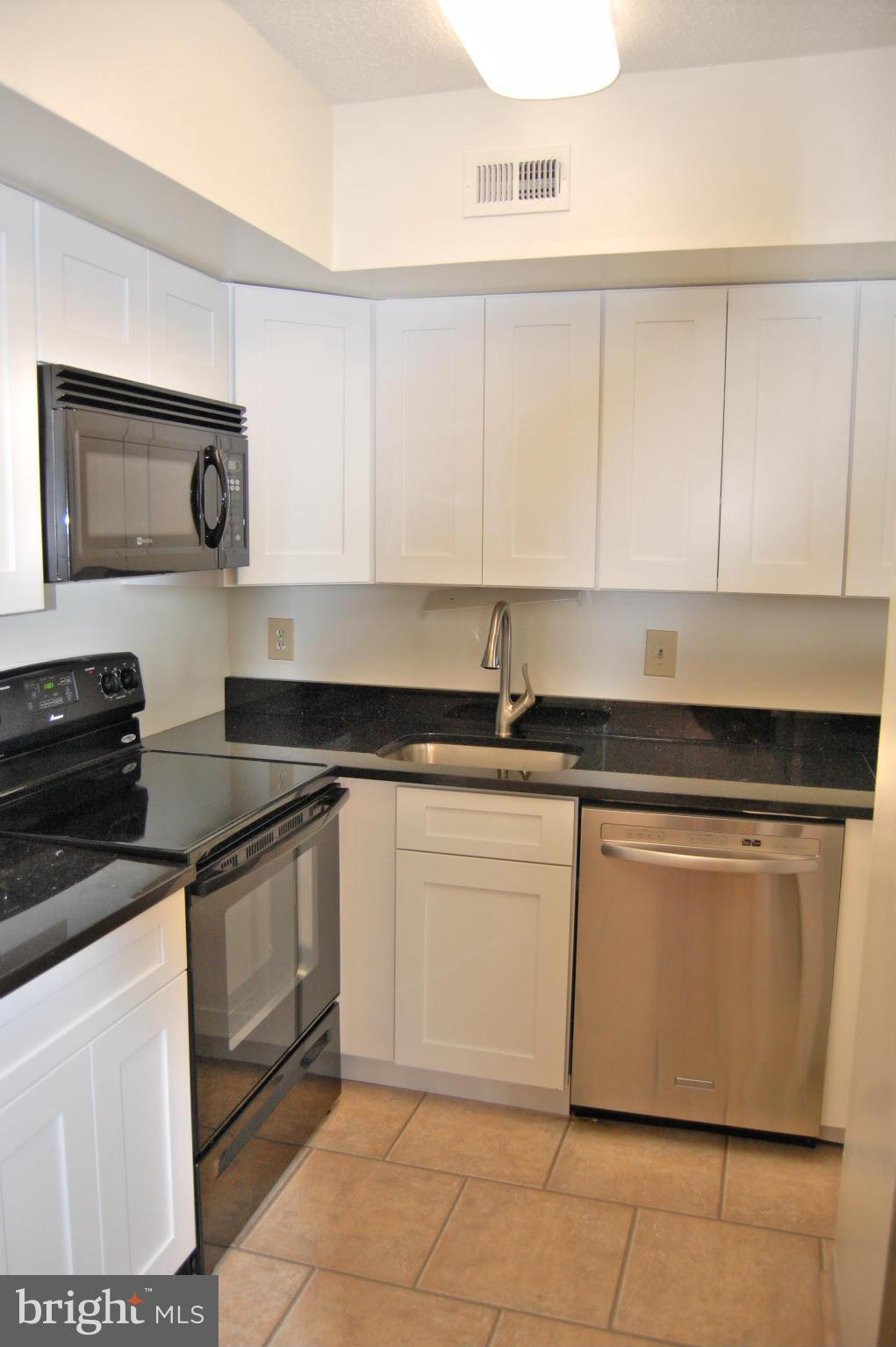 EASTVIEW AT BALLSTON METRO - Residential Lease