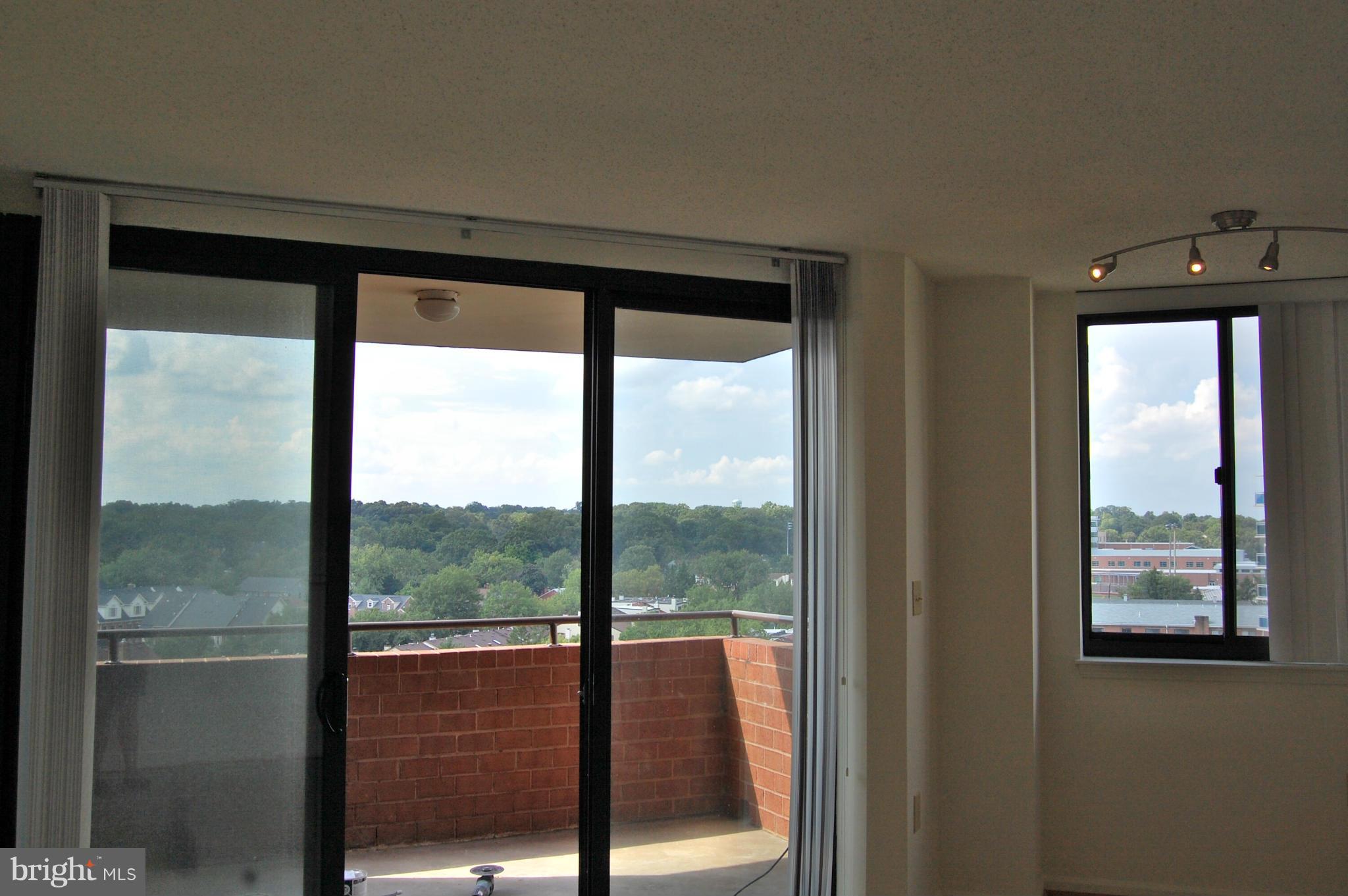 EASTVIEW AT BALLSTON METRO - Residential Lease