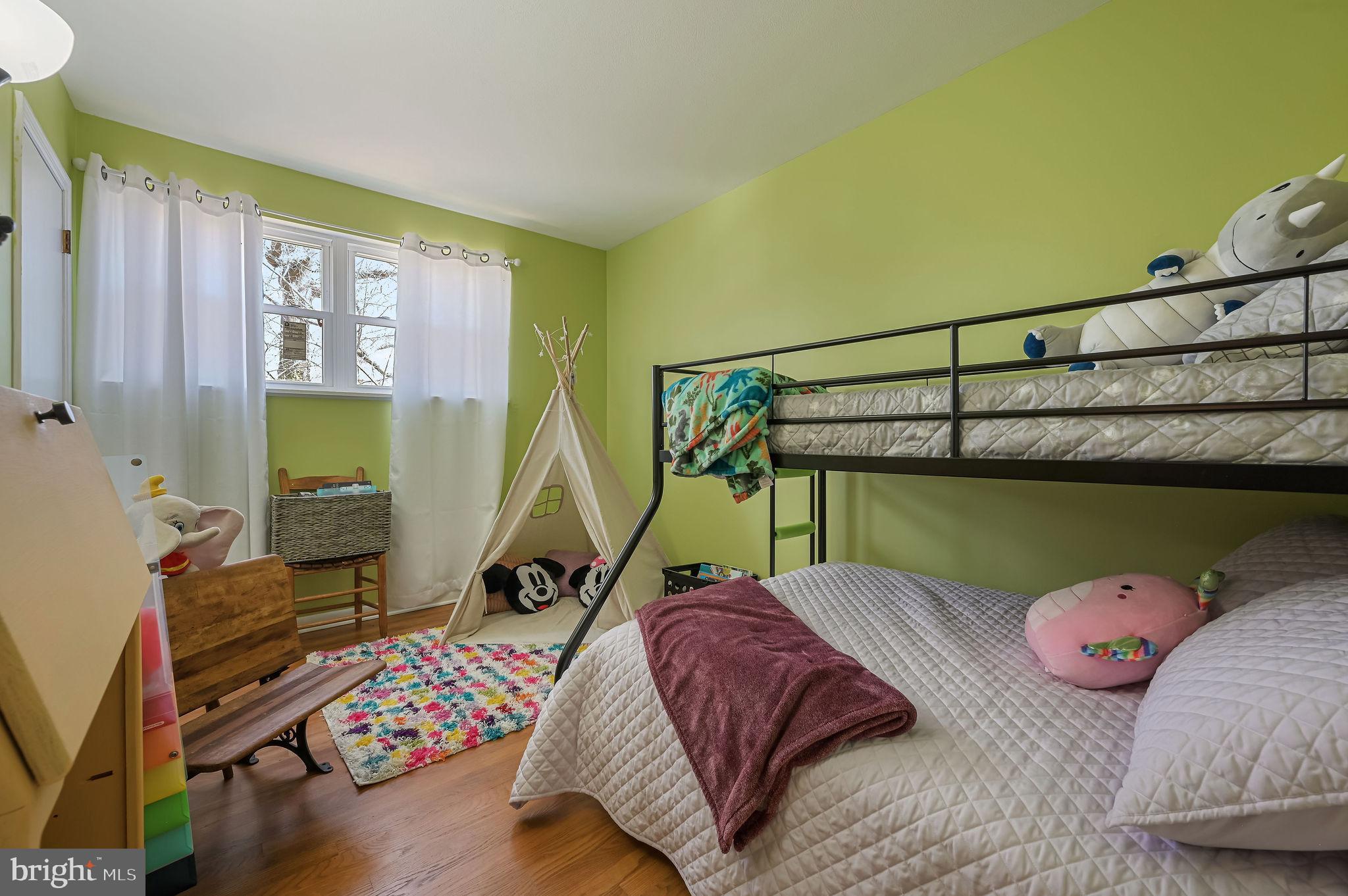 WHITEOAK FARMS - Residential