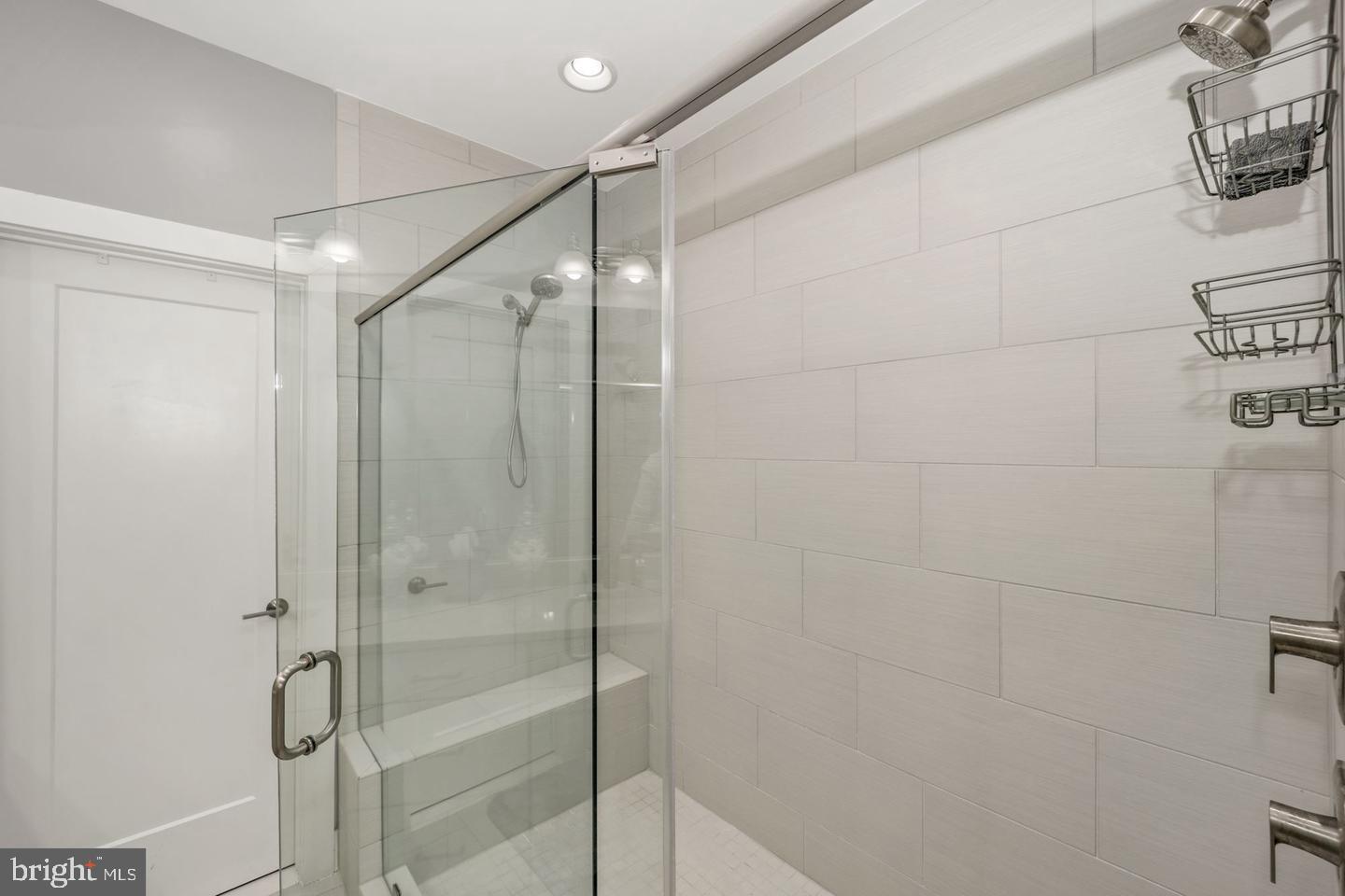 POTOMAC OVERLOOK AT NATIONAL HARBOR - Residential Lease