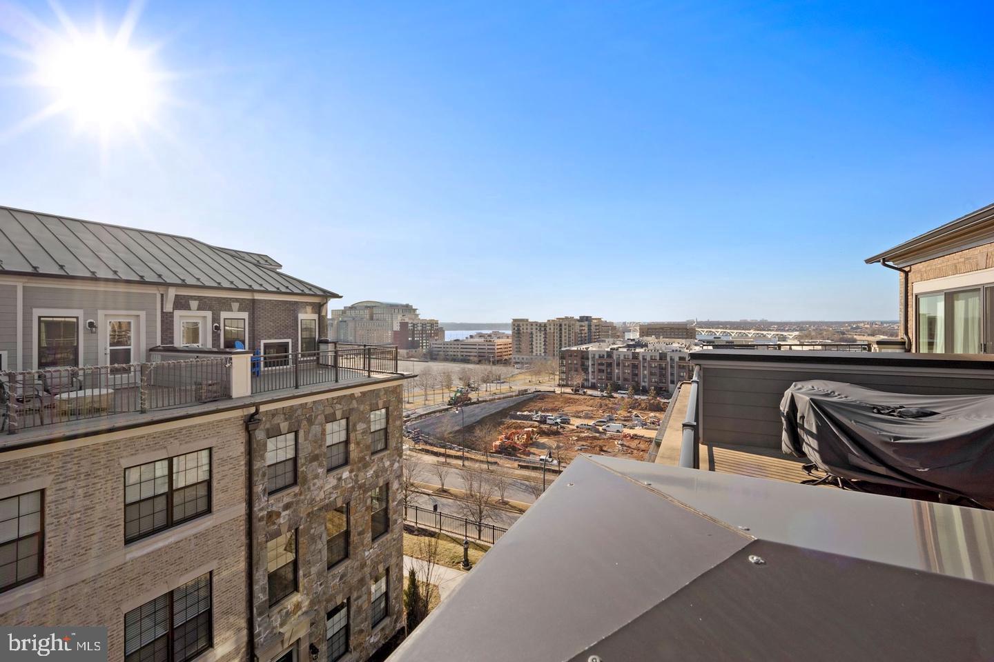 POTOMAC OVERLOOK AT NATIONAL HARBOR - Residential Lease