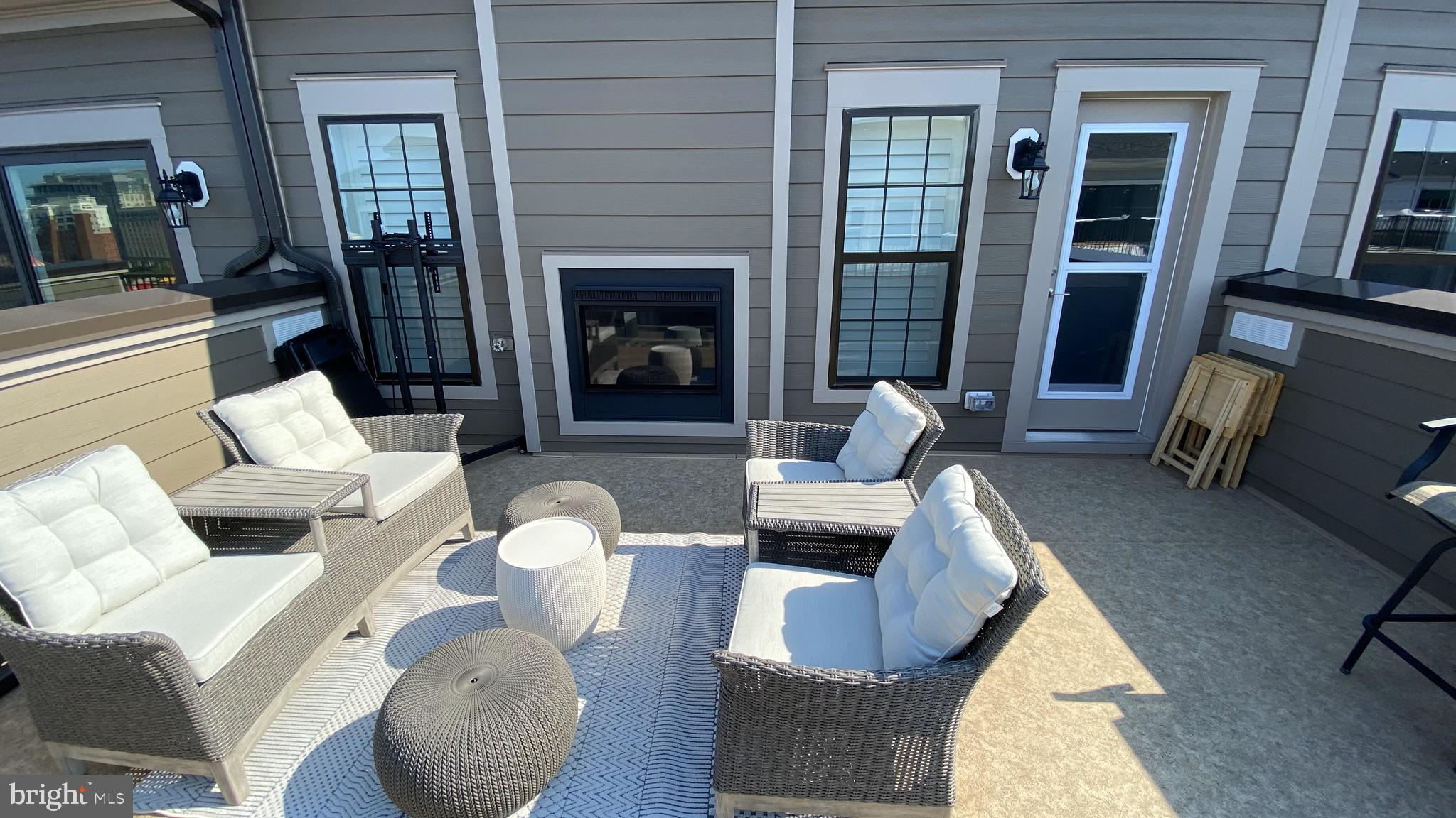 POTOMAC OVERLOOK AT NATIONAL HARBOR - Residential Lease