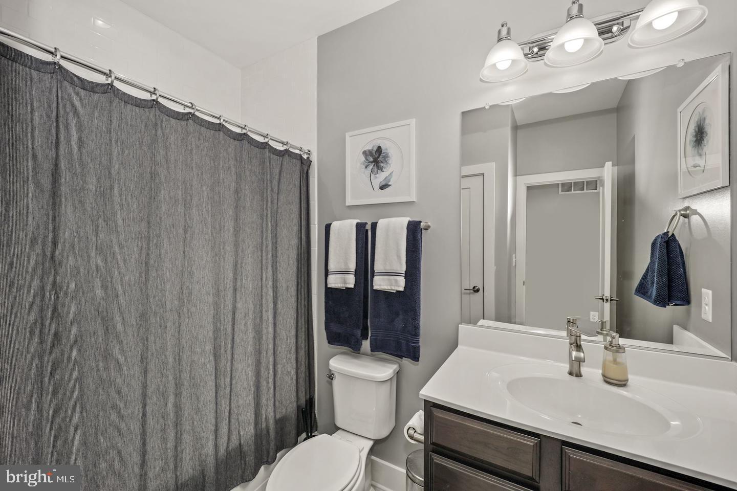 POTOMAC OVERLOOK AT NATIONAL HARBOR - Residential Lease