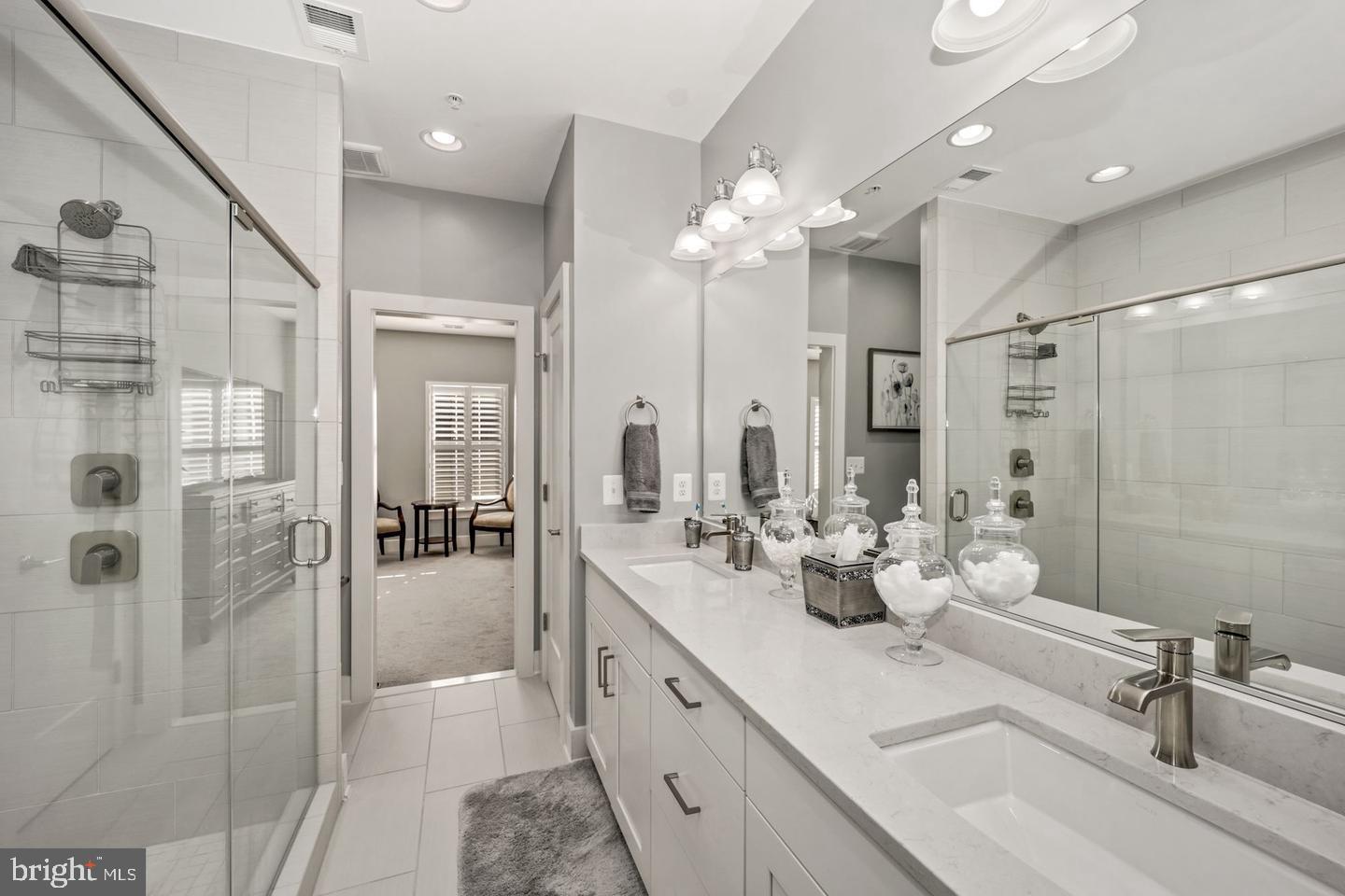 POTOMAC OVERLOOK AT NATIONAL HARBOR - Residential Lease