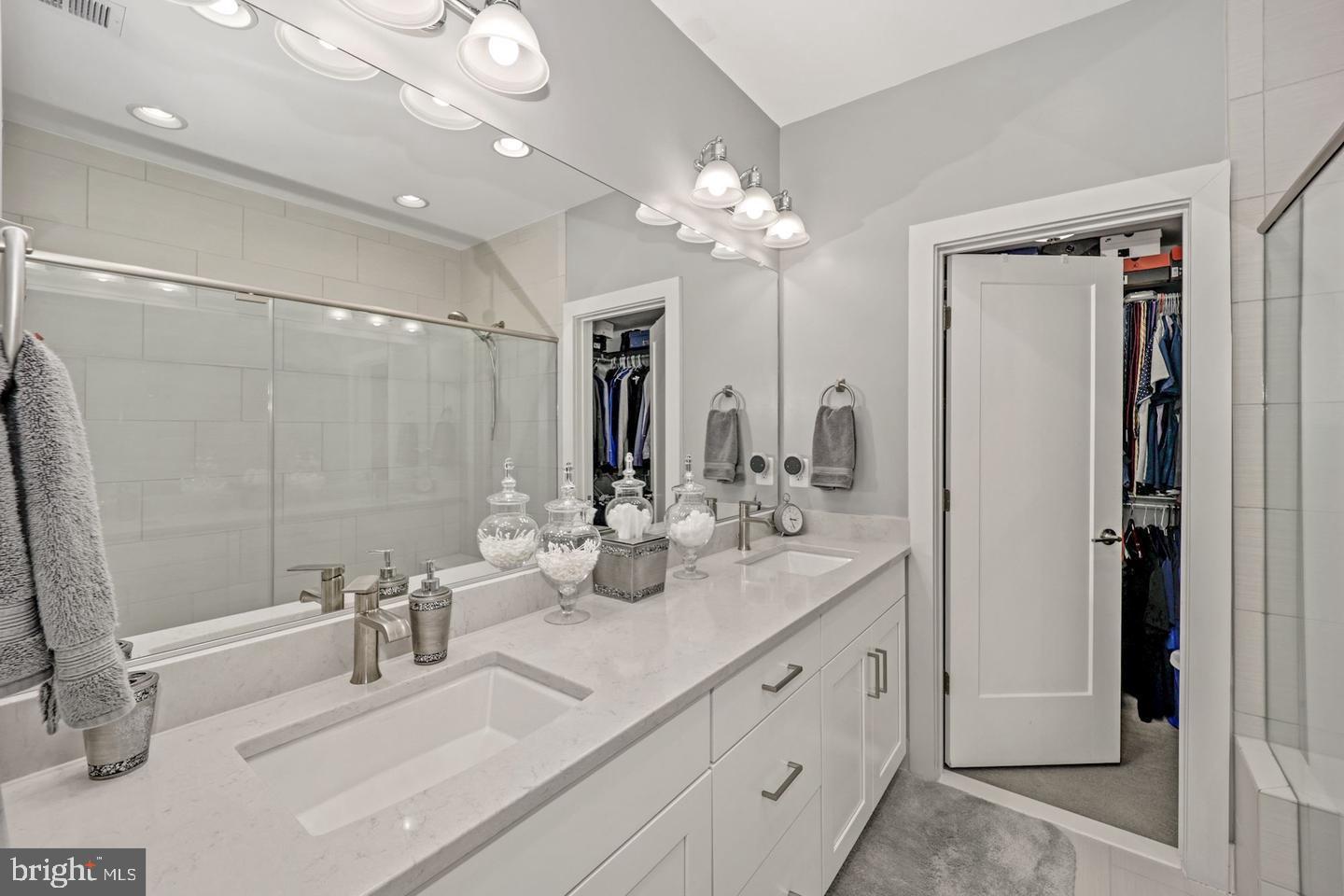 POTOMAC OVERLOOK AT NATIONAL HARBOR - Residential Lease