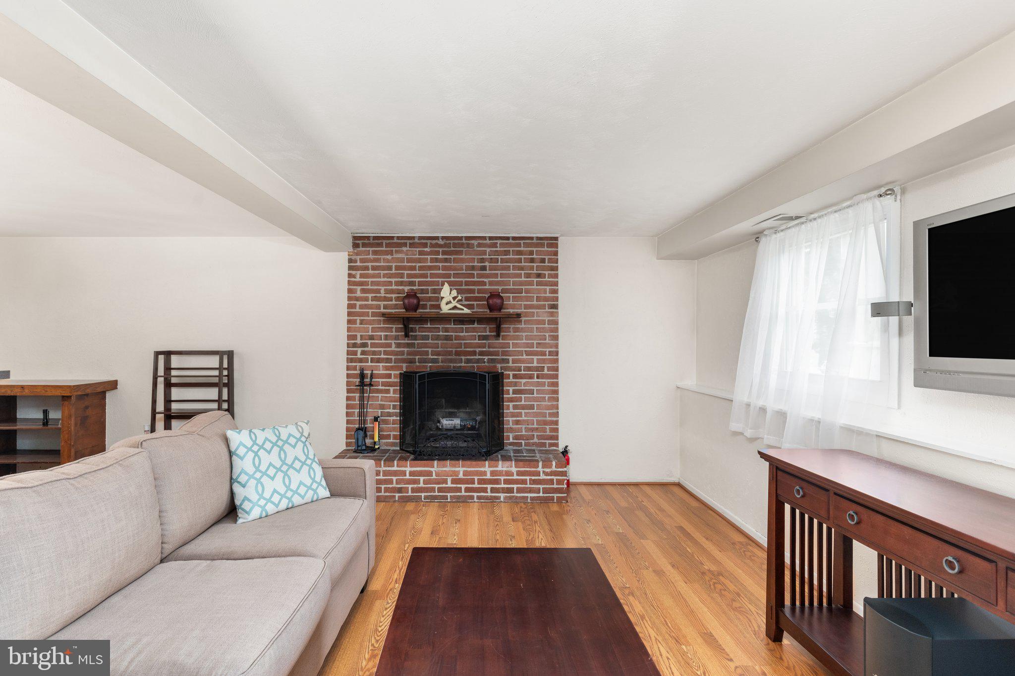 FOSTER BRANCH - Residential