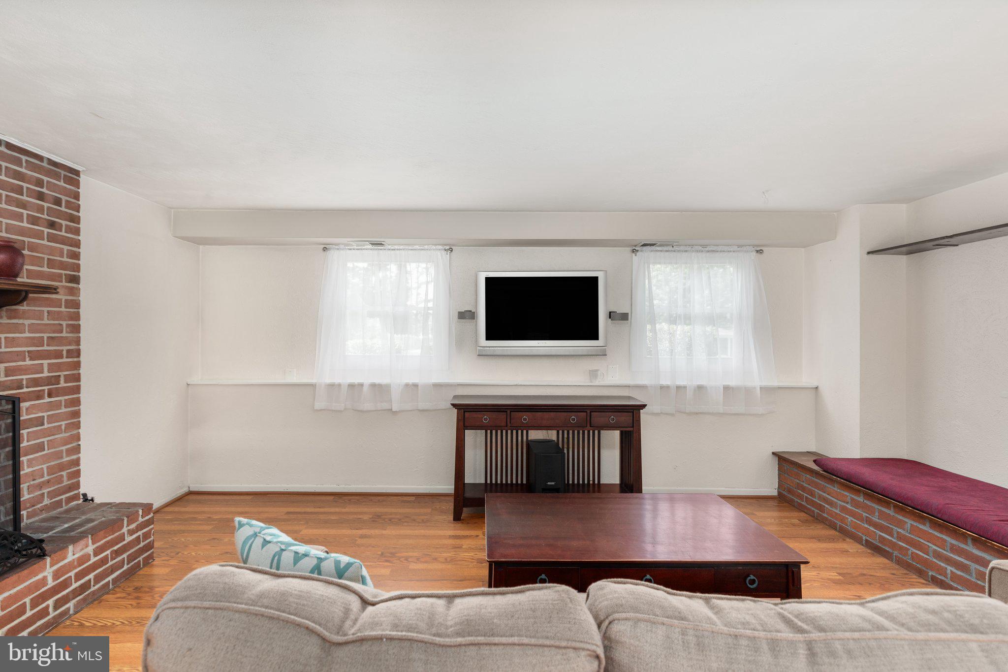 FOSTER BRANCH - Residential