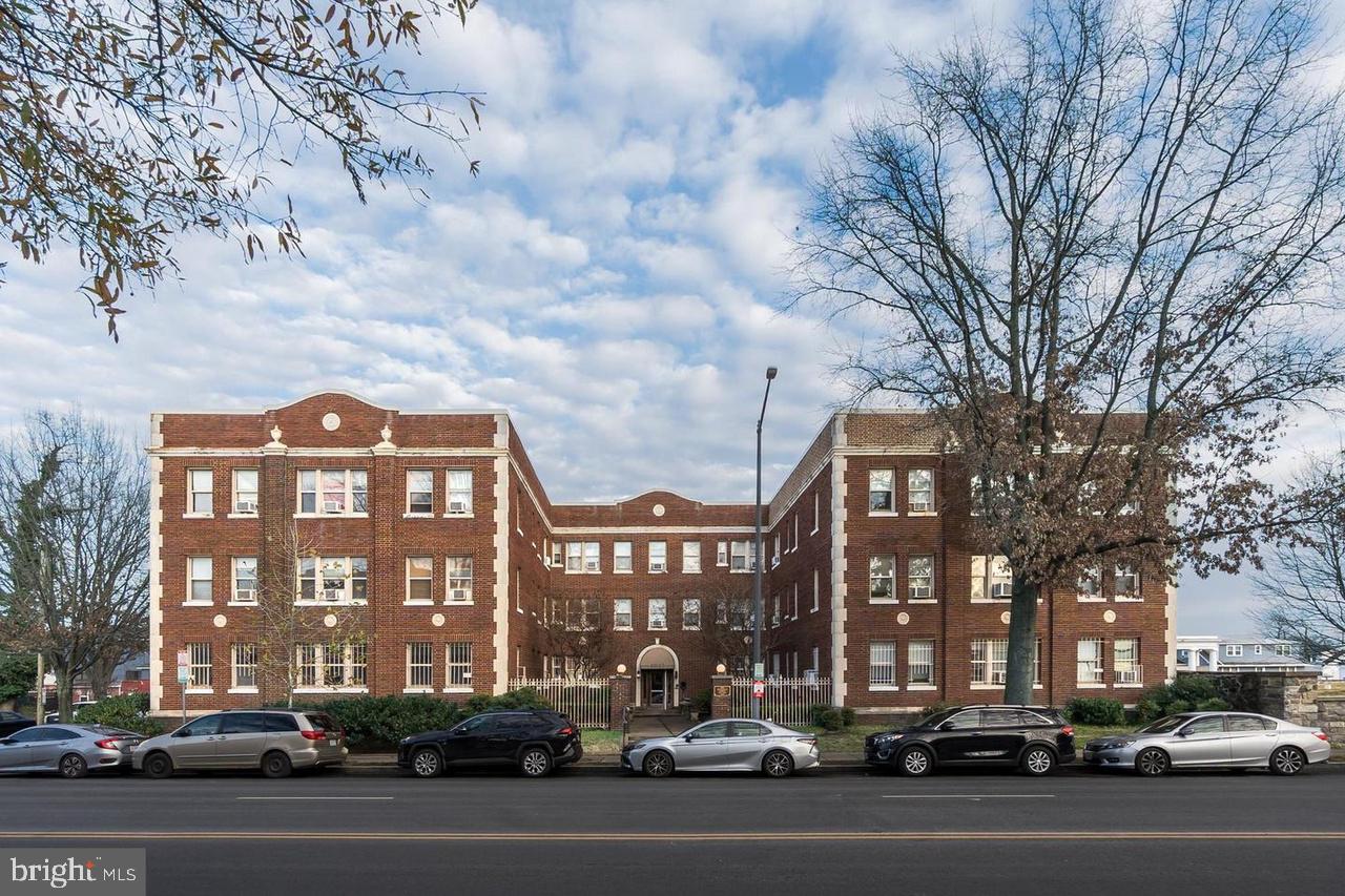 BRIGHTWOOD - Residential