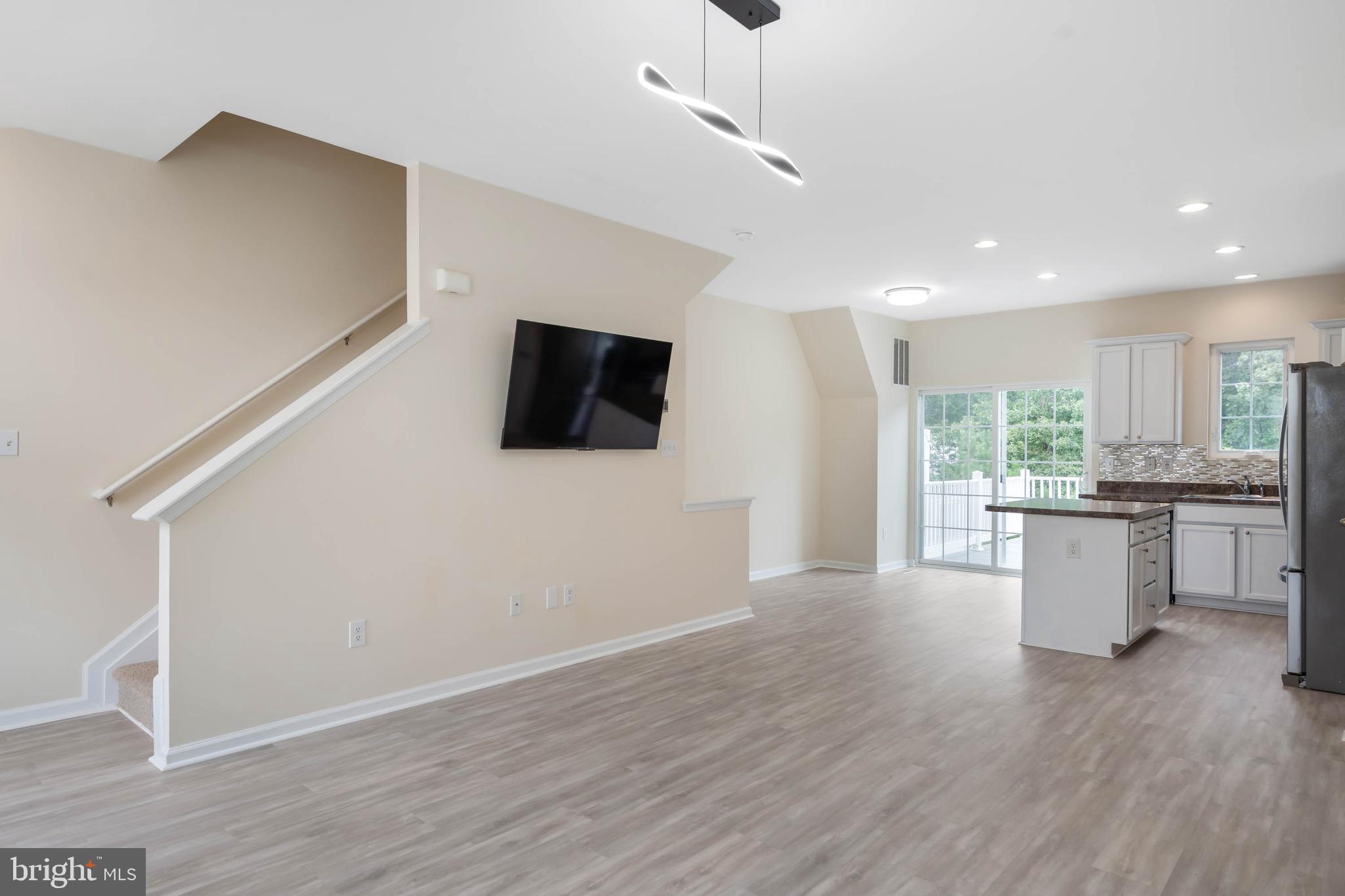 PLANTATION LAKES - Residential