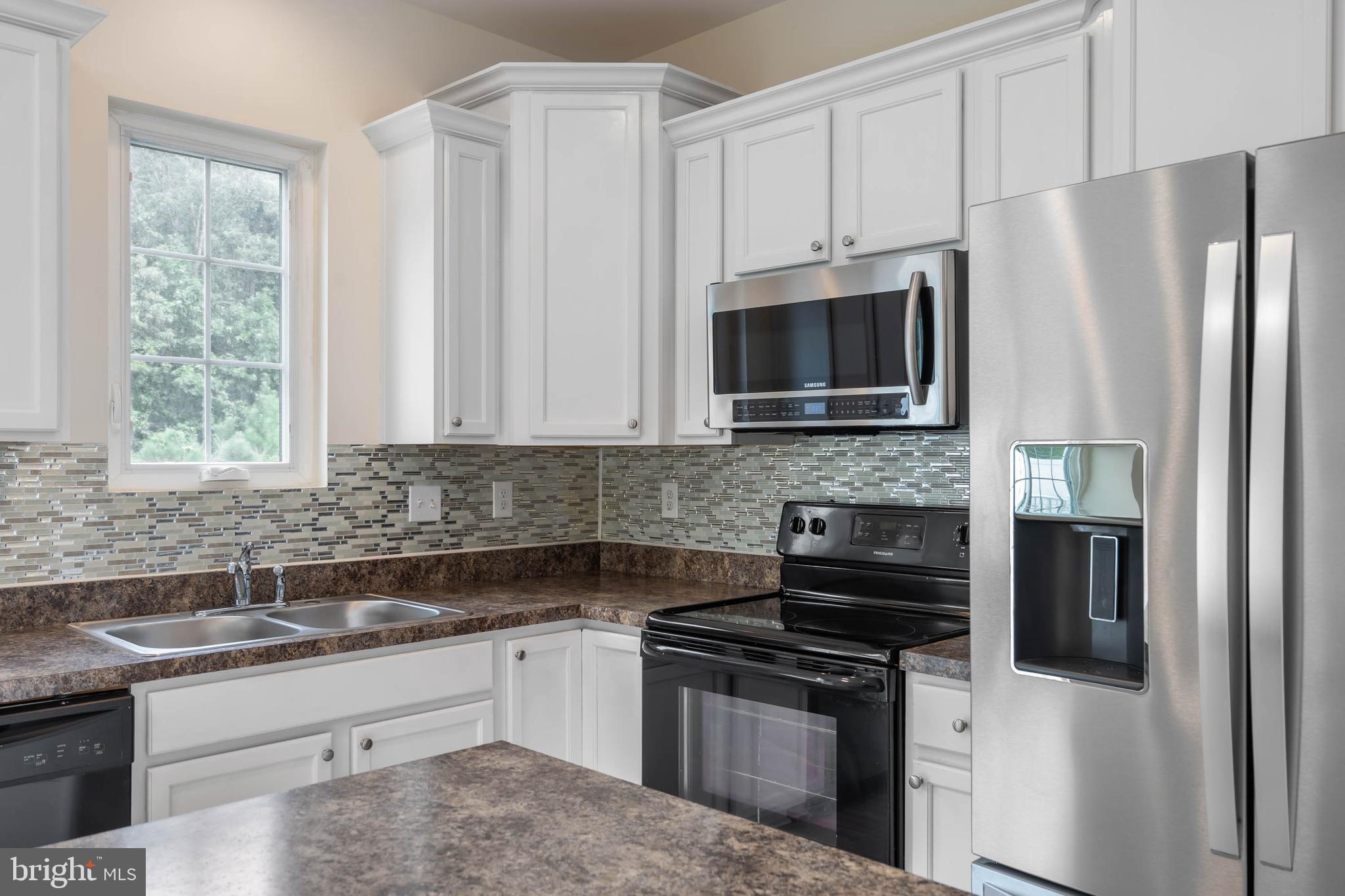 PLANTATION LAKES - Residential