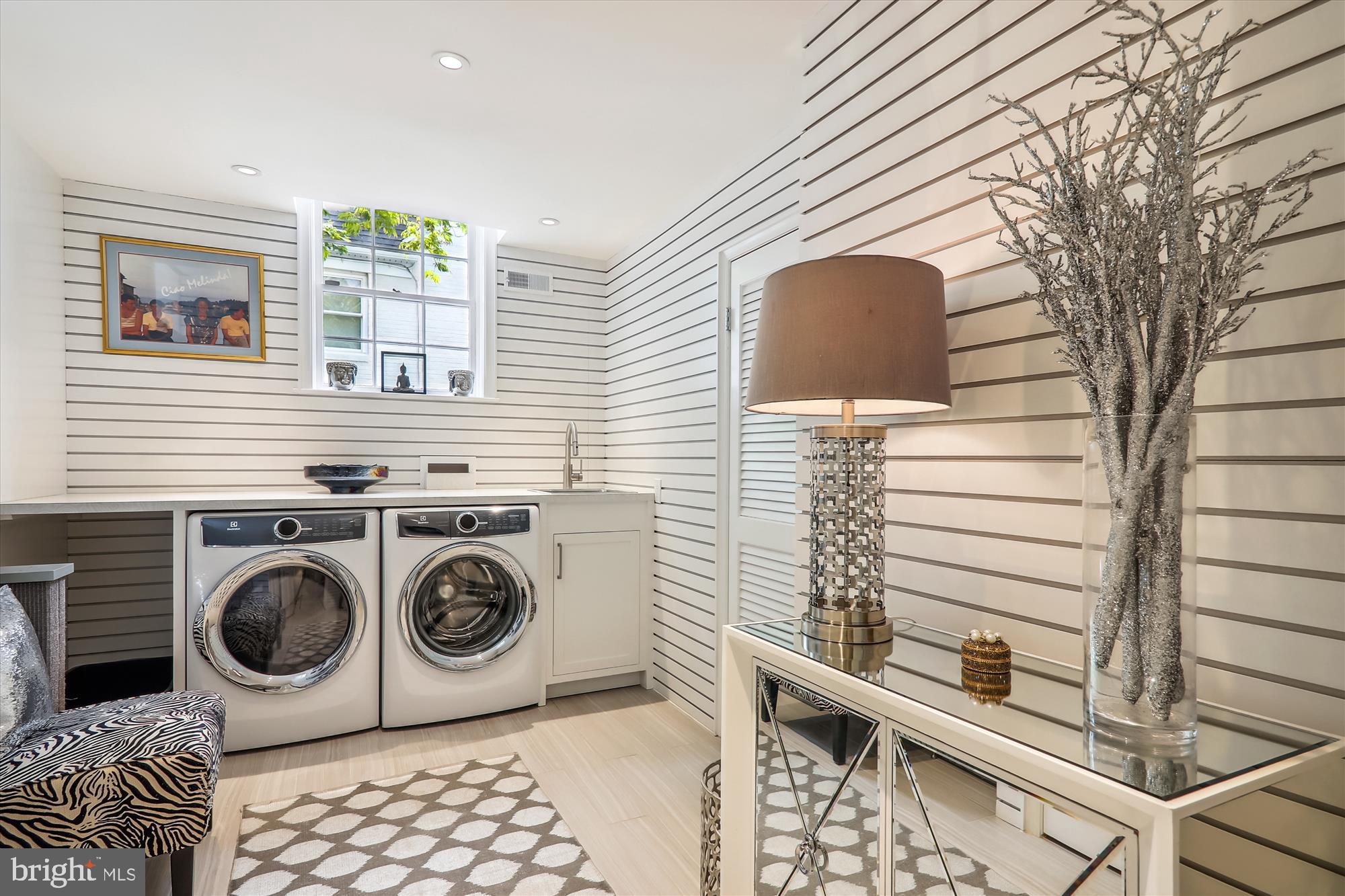 ROLLINGWOOD - Residential