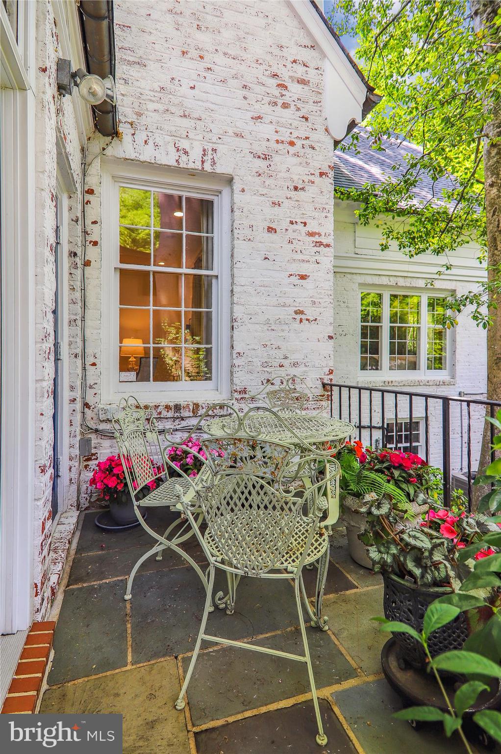 ROLLINGWOOD - Residential