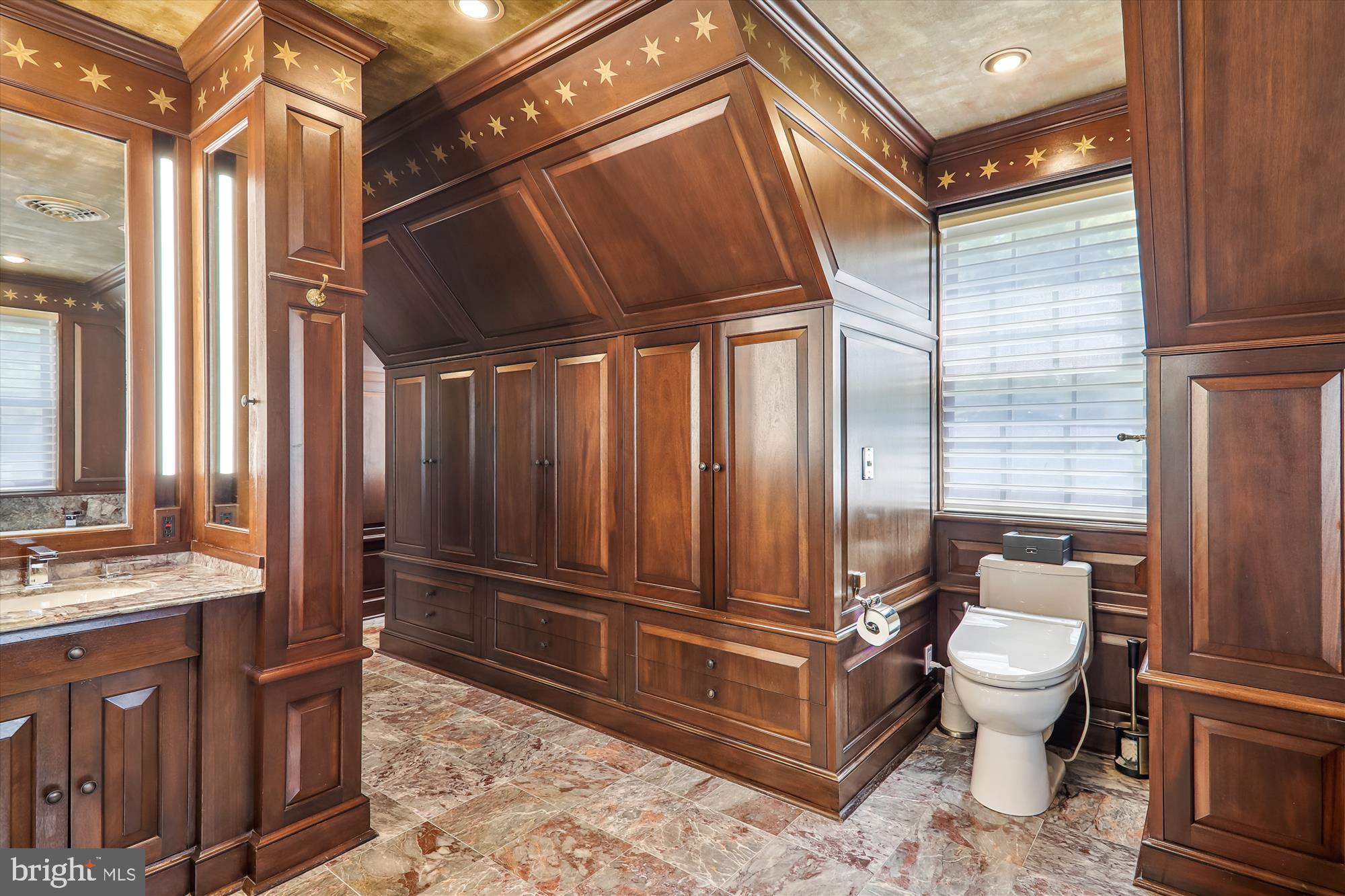 ROLLINGWOOD - Residential