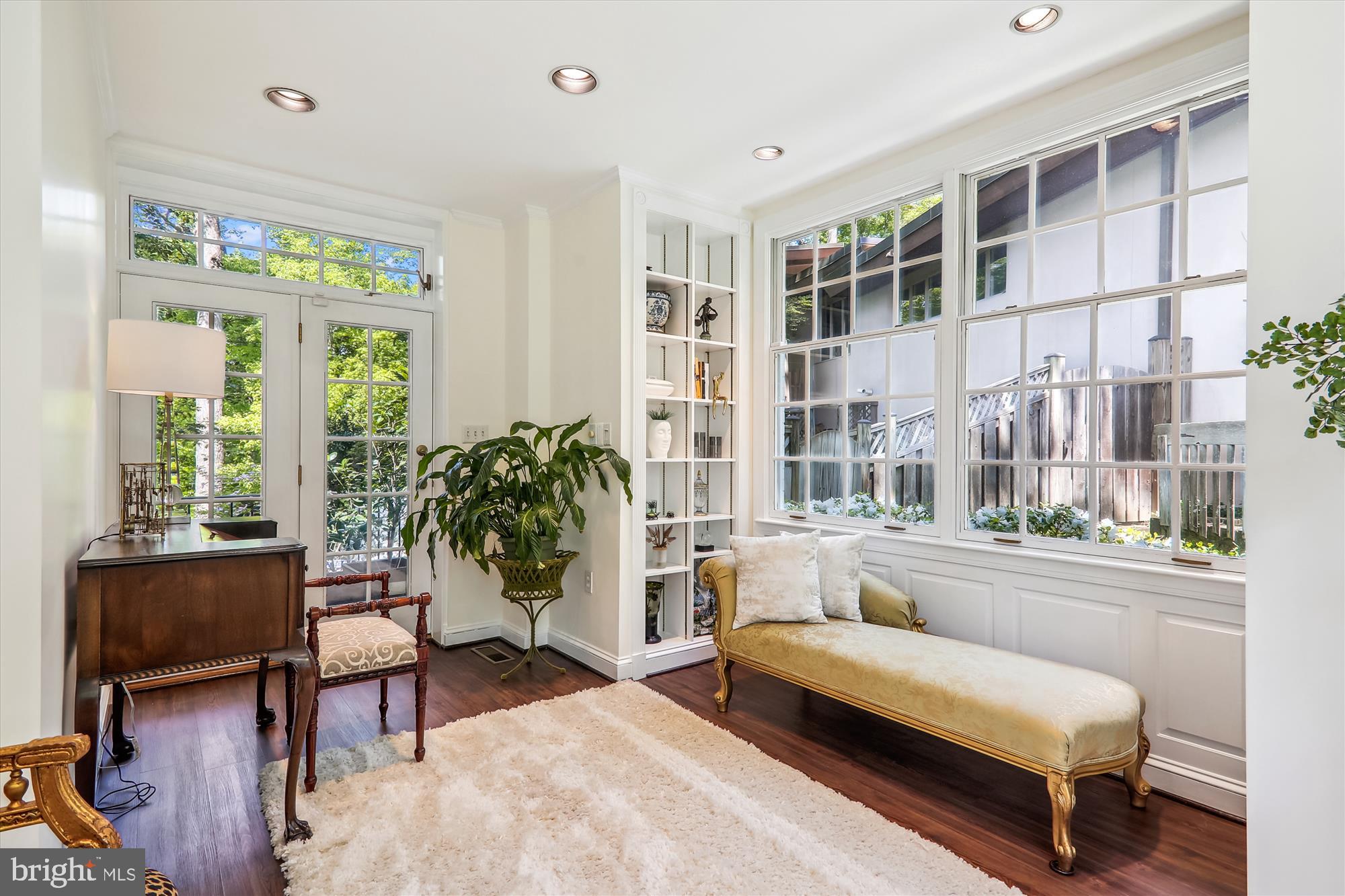 ROLLINGWOOD - Residential