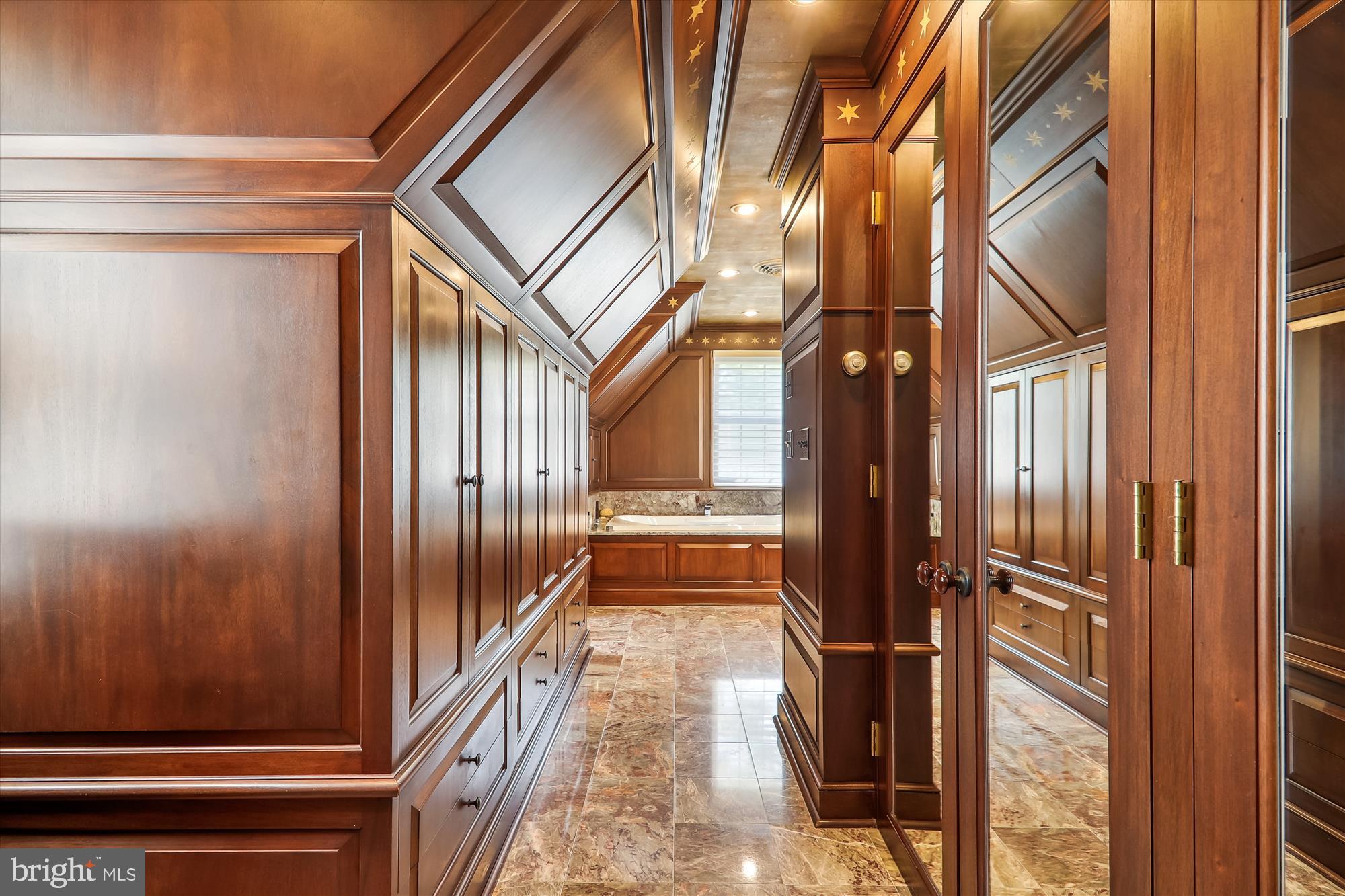 ROLLINGWOOD - Residential