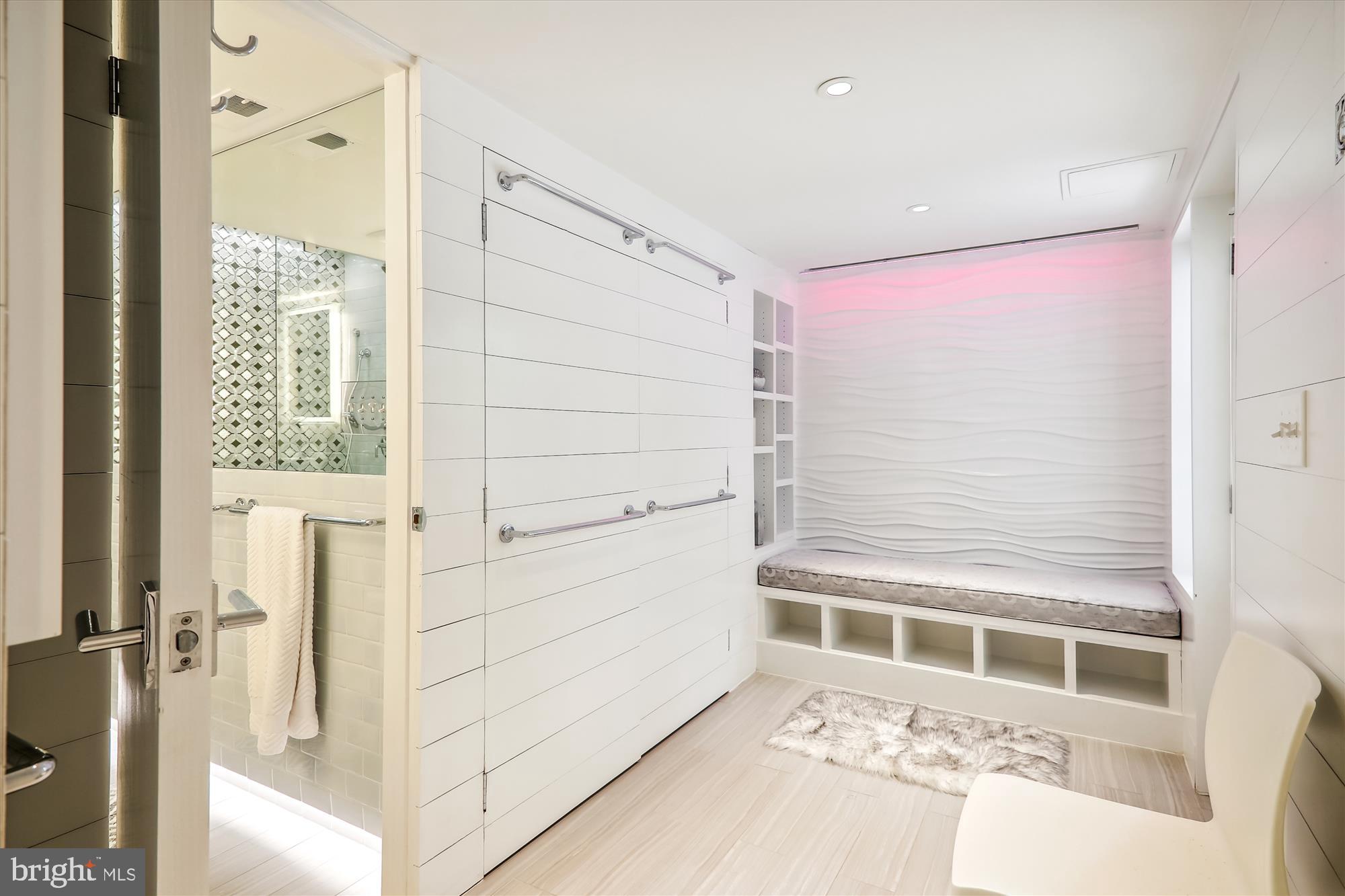 ROLLINGWOOD - Residential