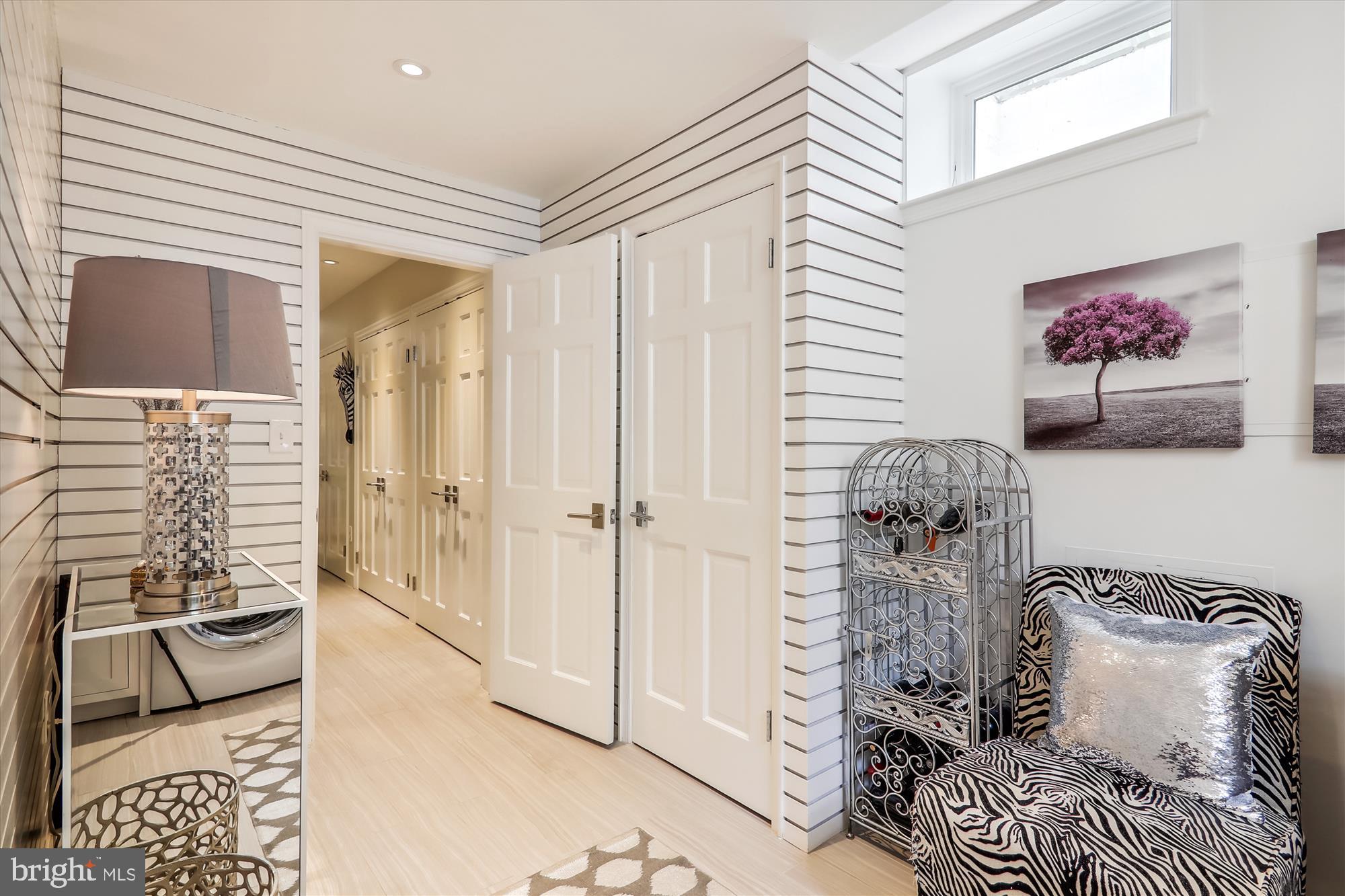 ROLLINGWOOD - Residential