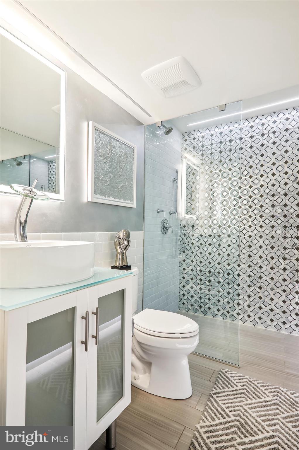 ROLLINGWOOD - Residential