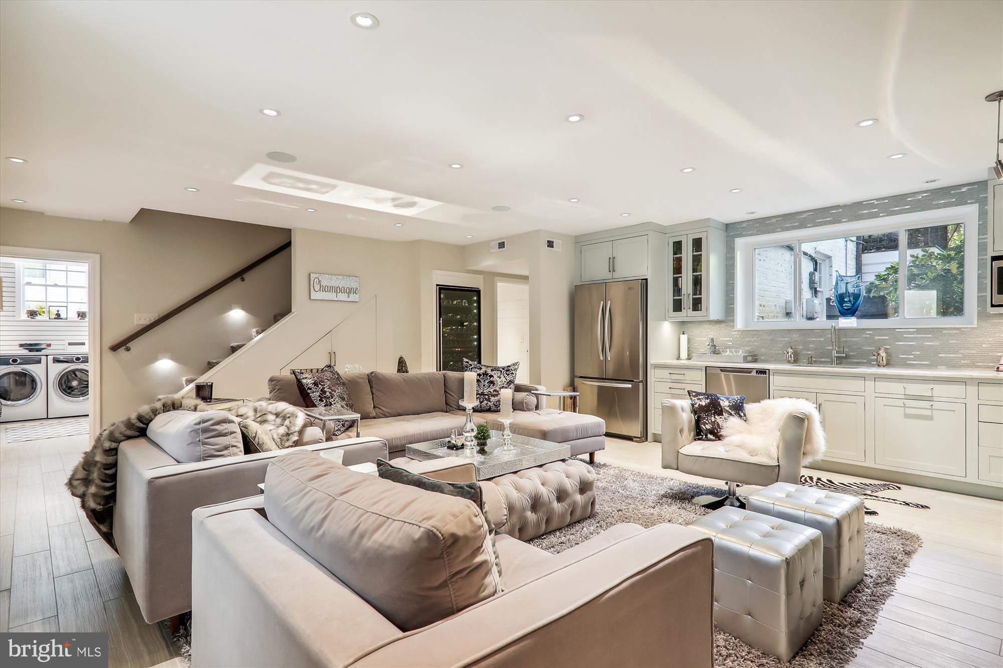 ROLLINGWOOD - Residential