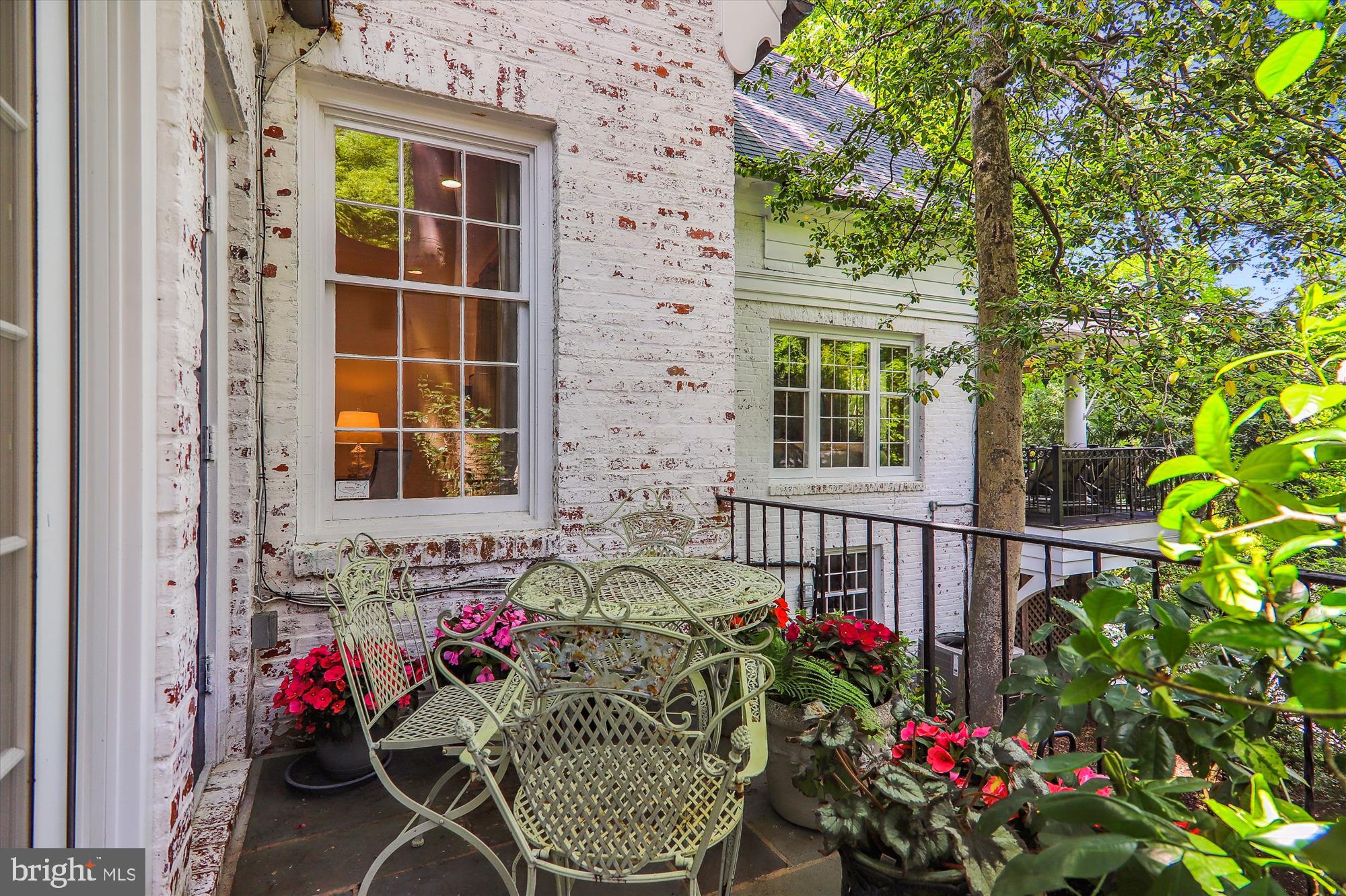 ROLLINGWOOD - Residential