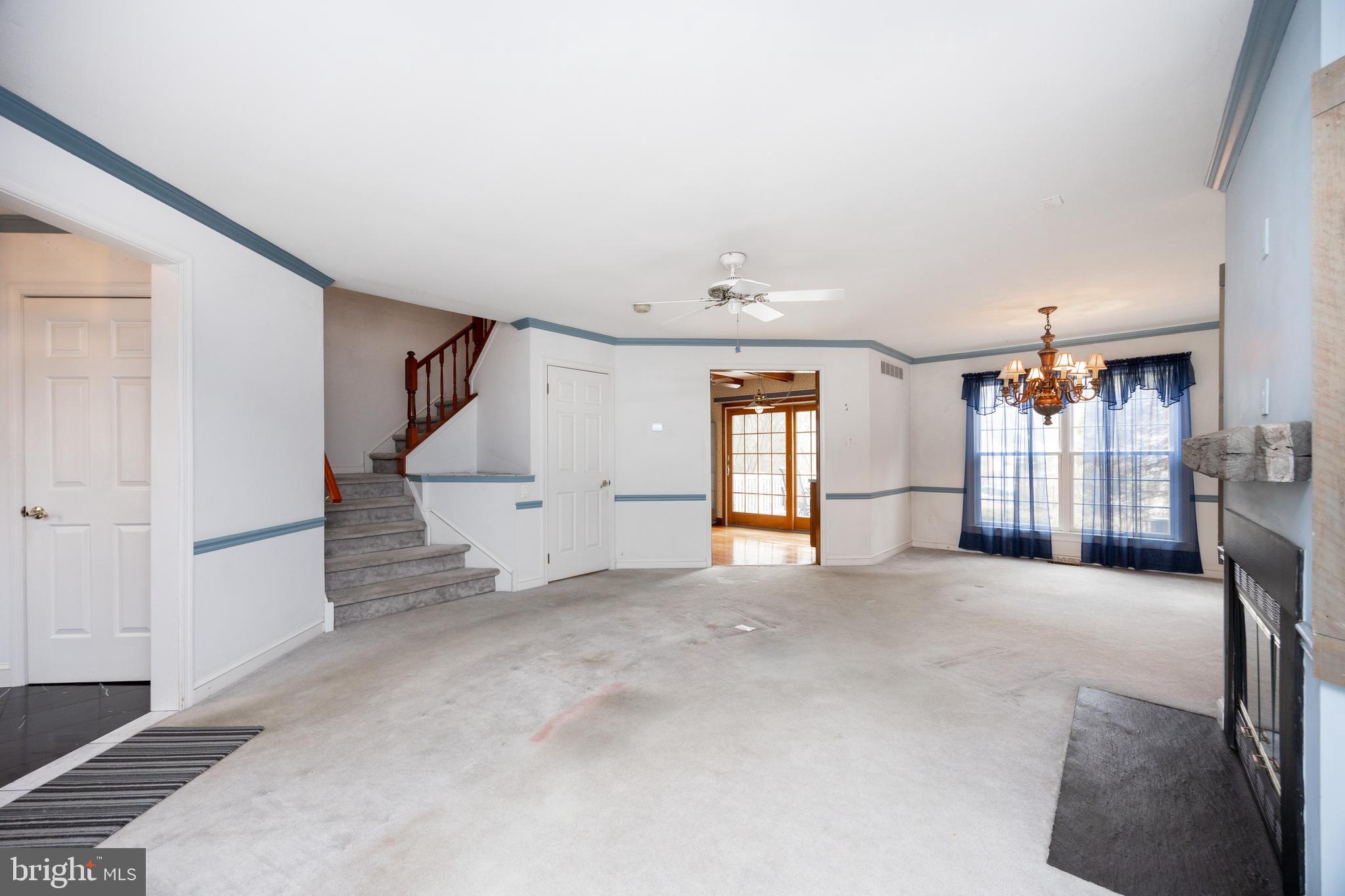 SPRING MOUNT - Residential