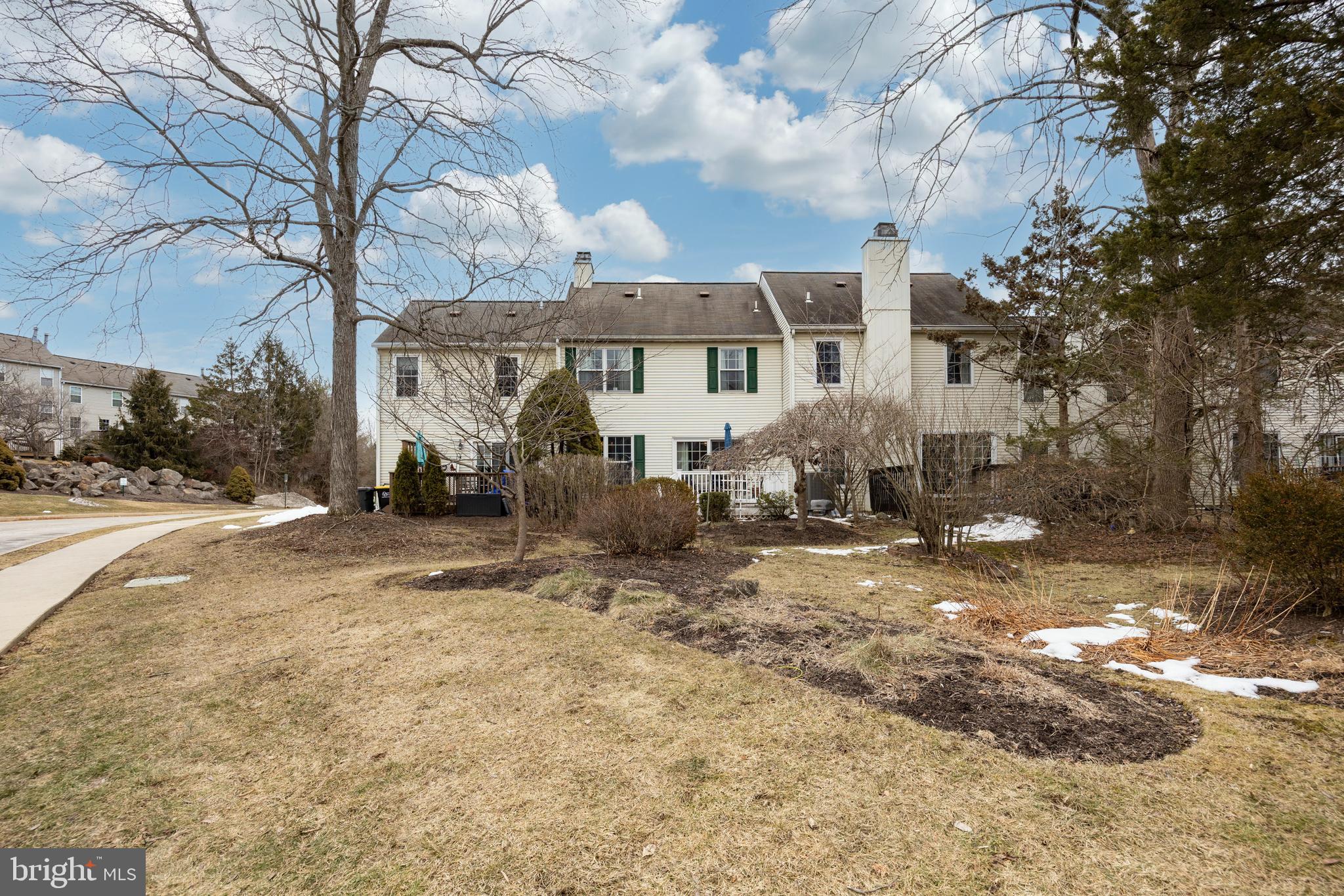 SPRING MOUNT - Residential