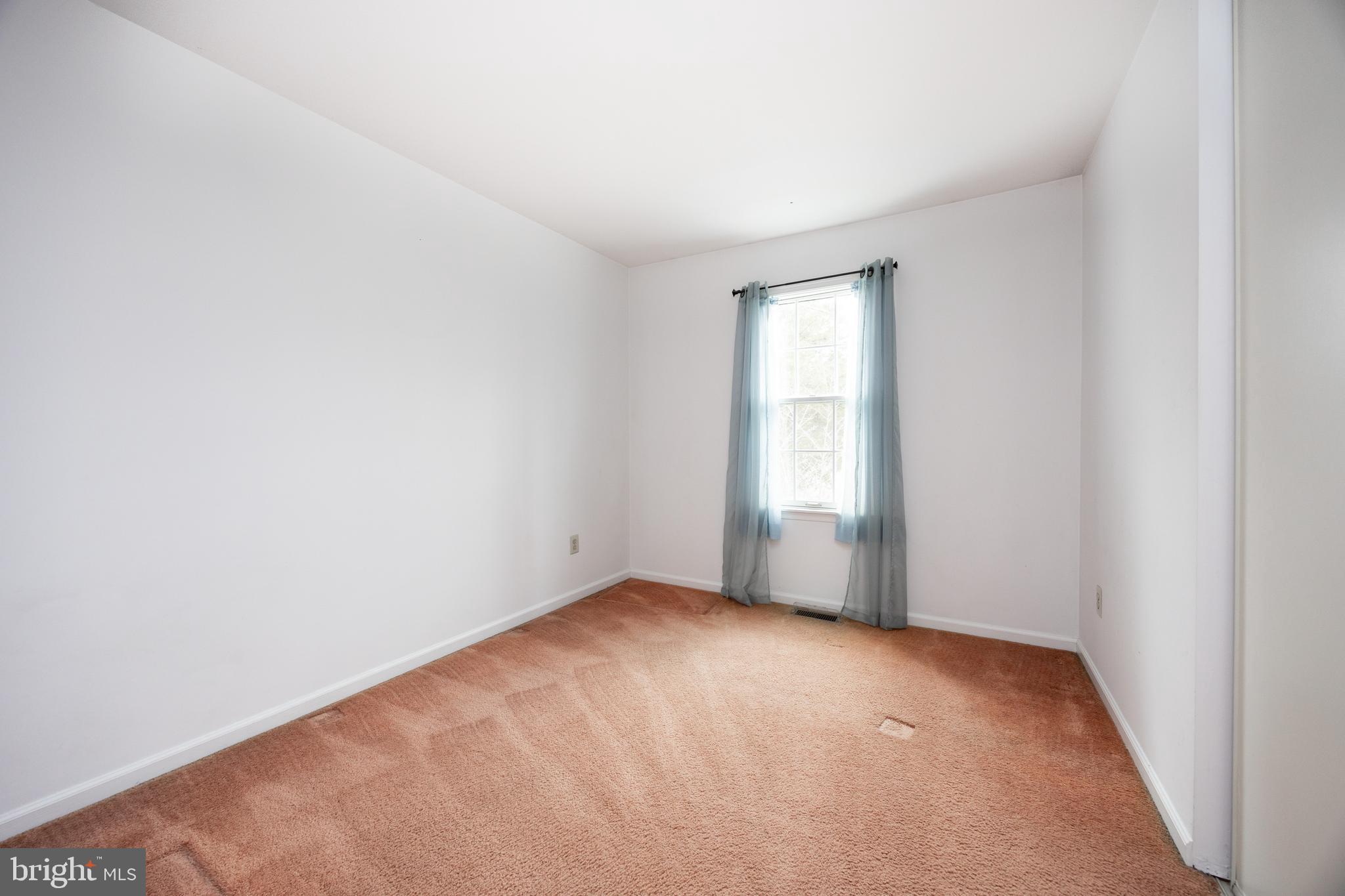 SPRING MOUNT - Residential