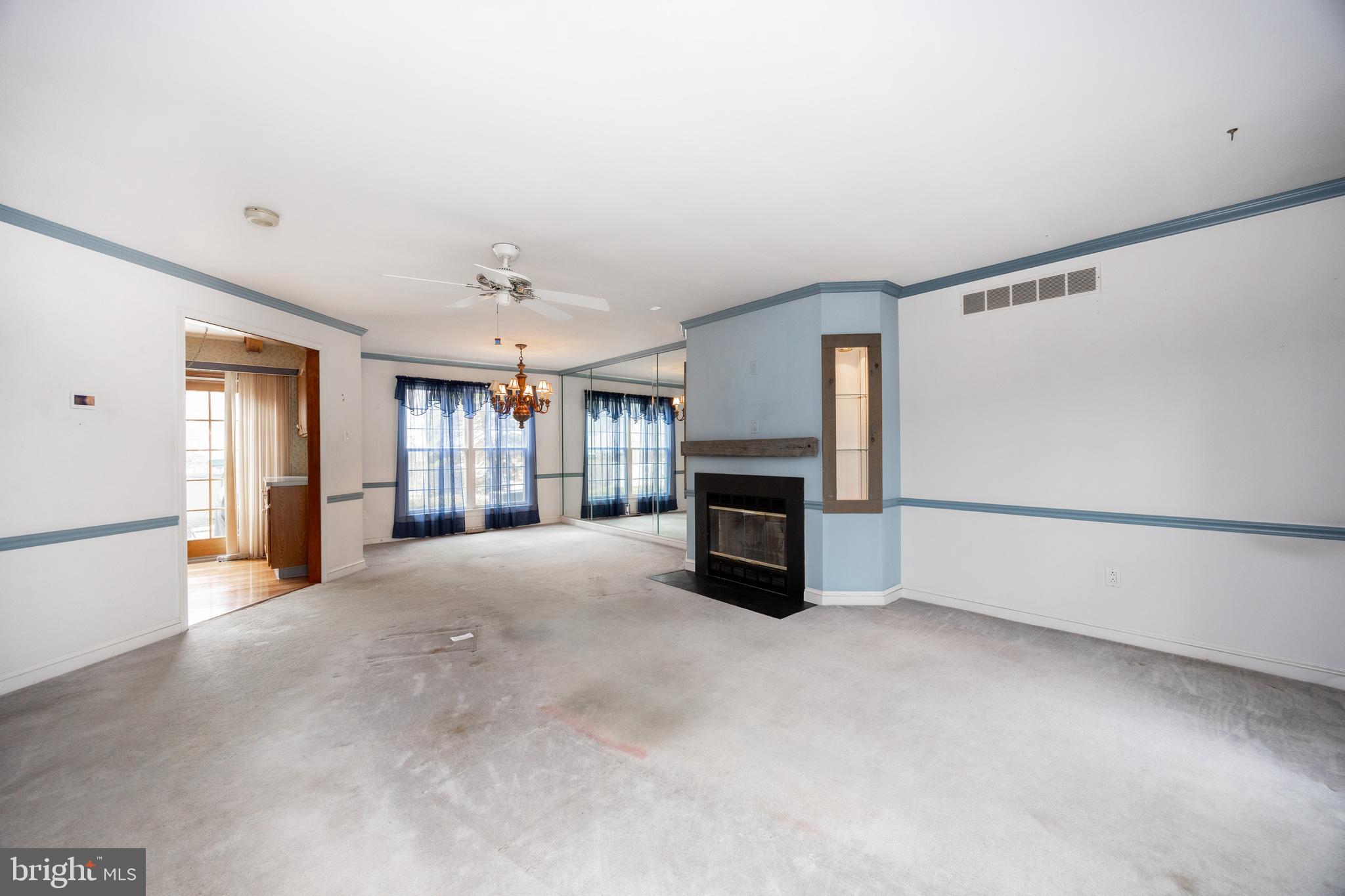 SPRING MOUNT - Residential