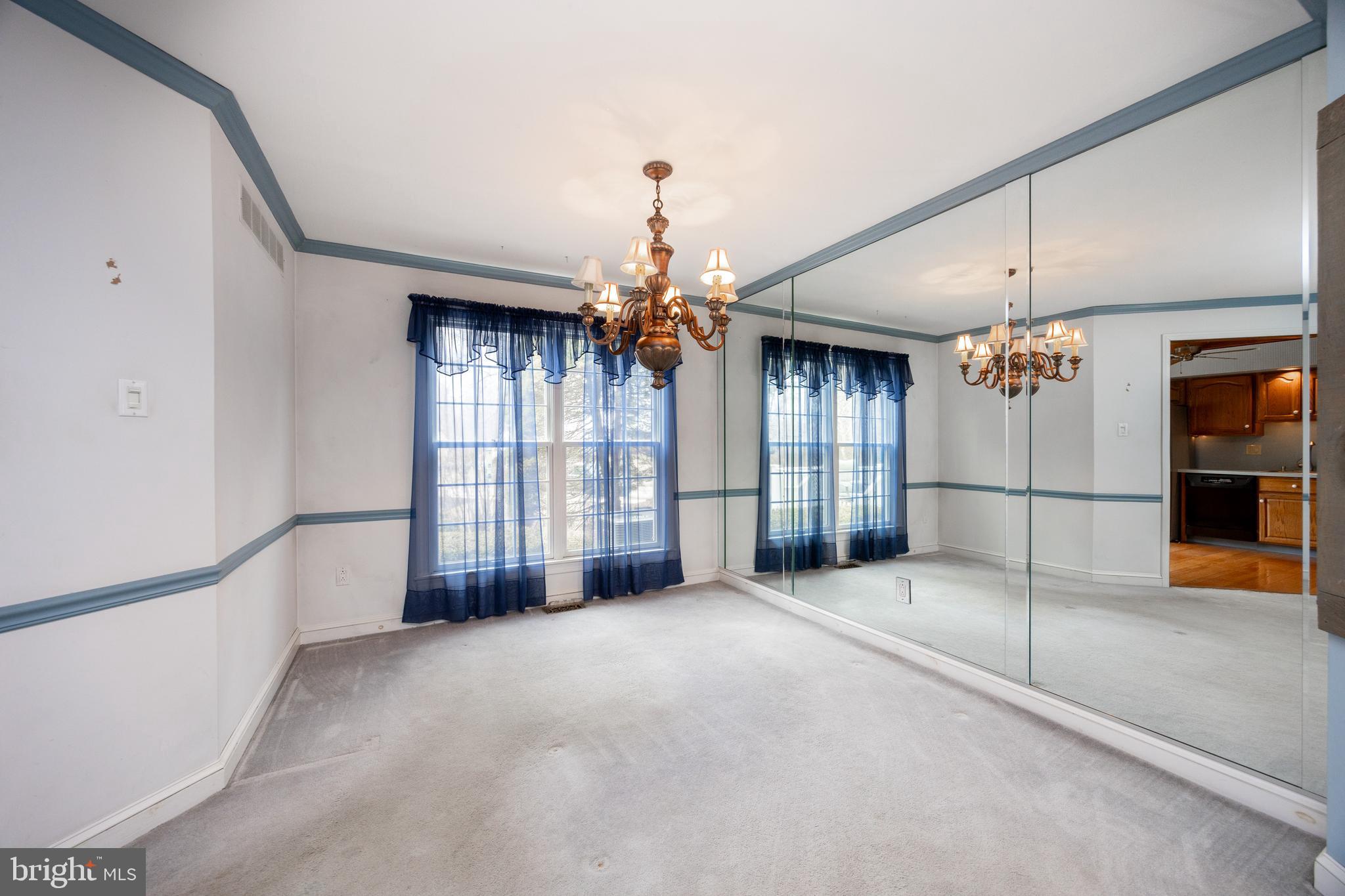 SPRING MOUNT - Residential