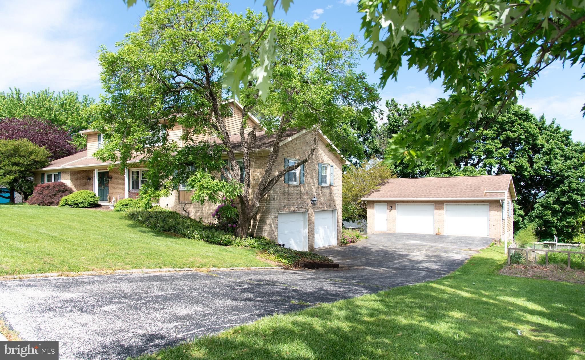 100 ALBRIGHT DRIVE
