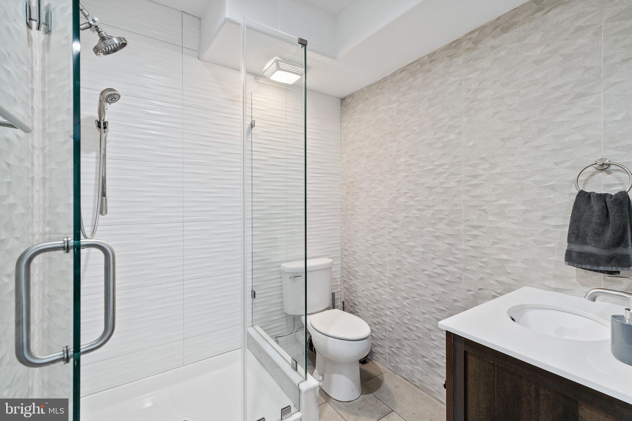 POINT BREEZE - Residential Lease