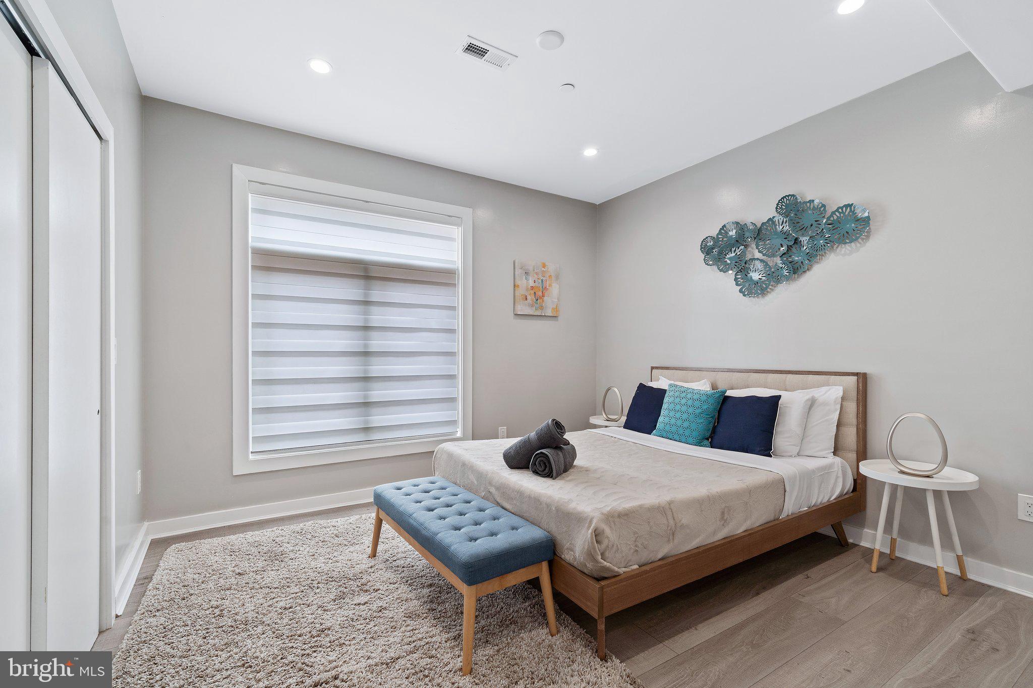 POINT BREEZE - Residential Lease