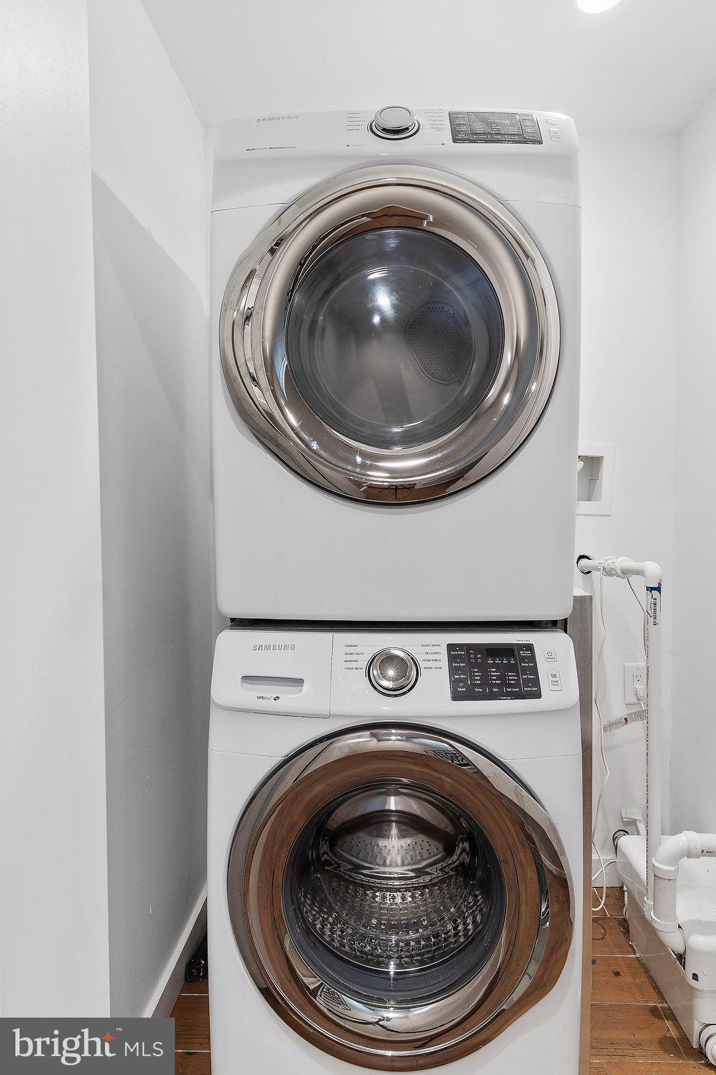 POINT BREEZE - Residential Lease