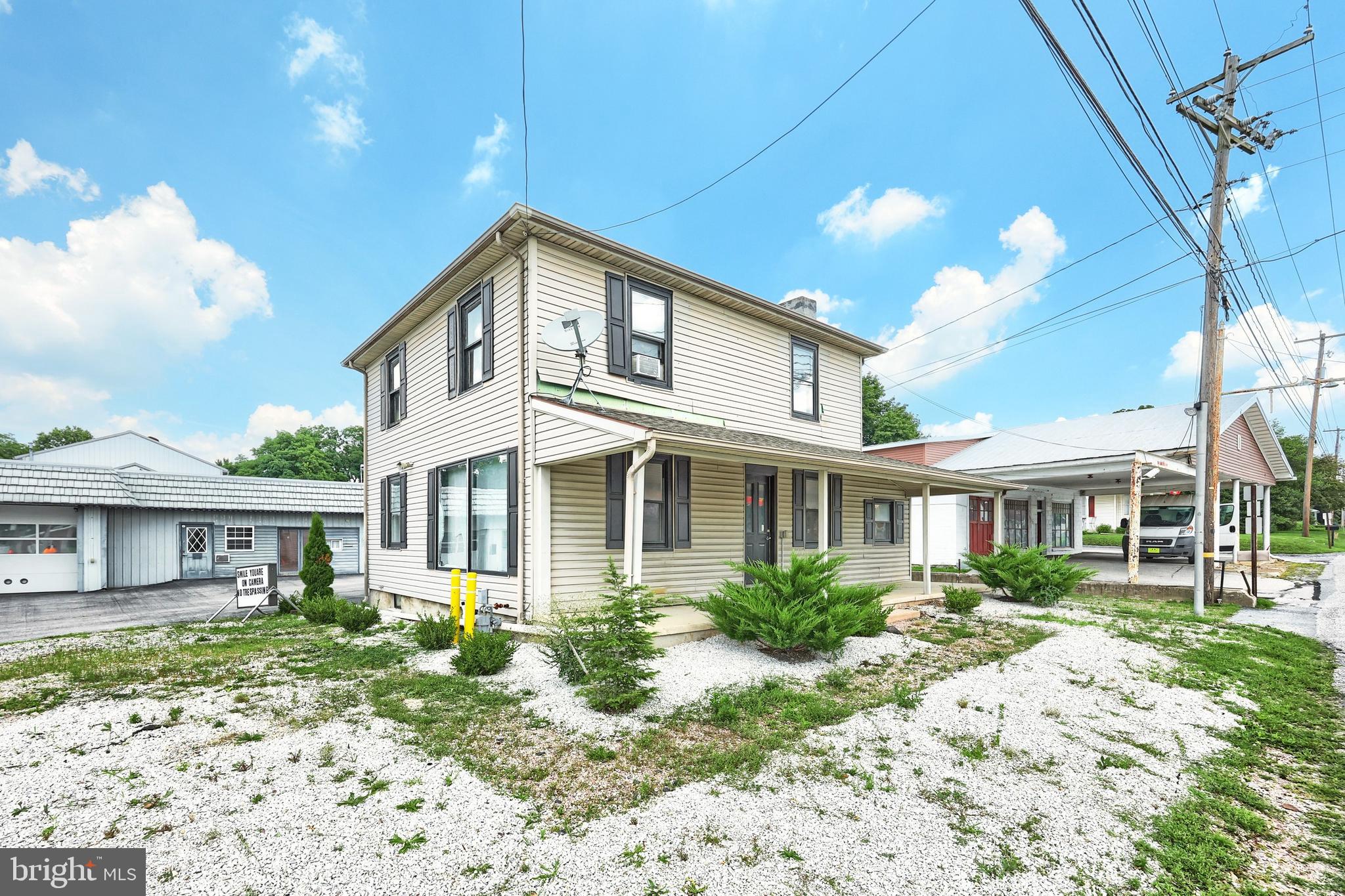 7685 LINCOLN HIGHWAY