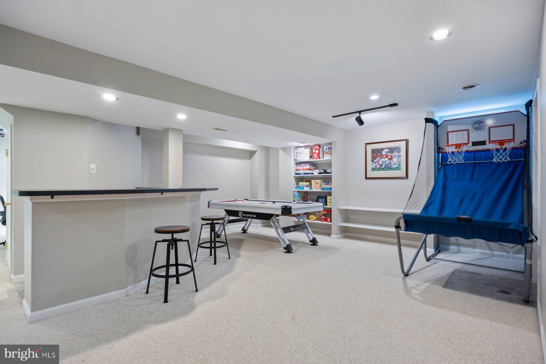 STONE MANOR - Residential