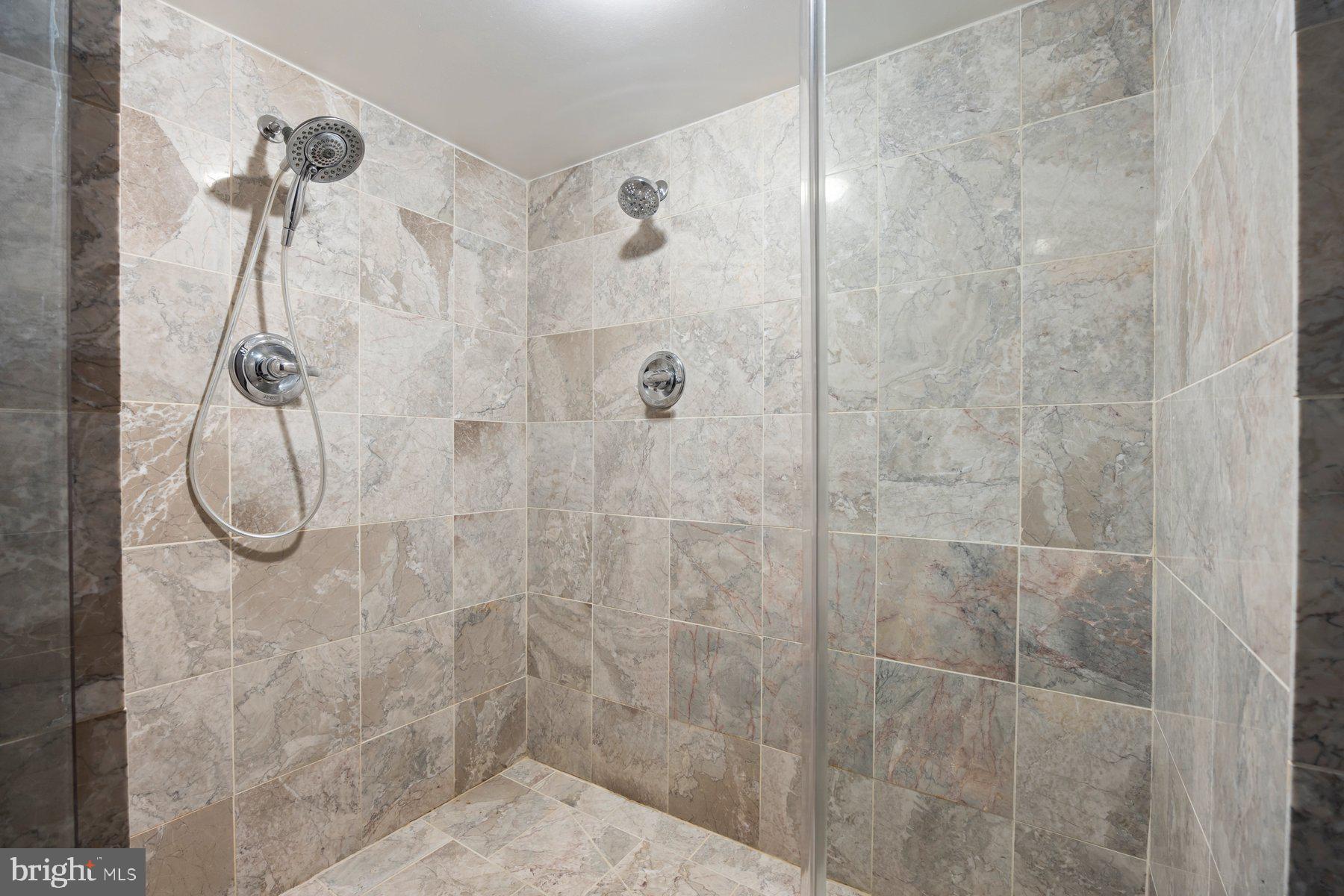 STONE MANOR - Residential