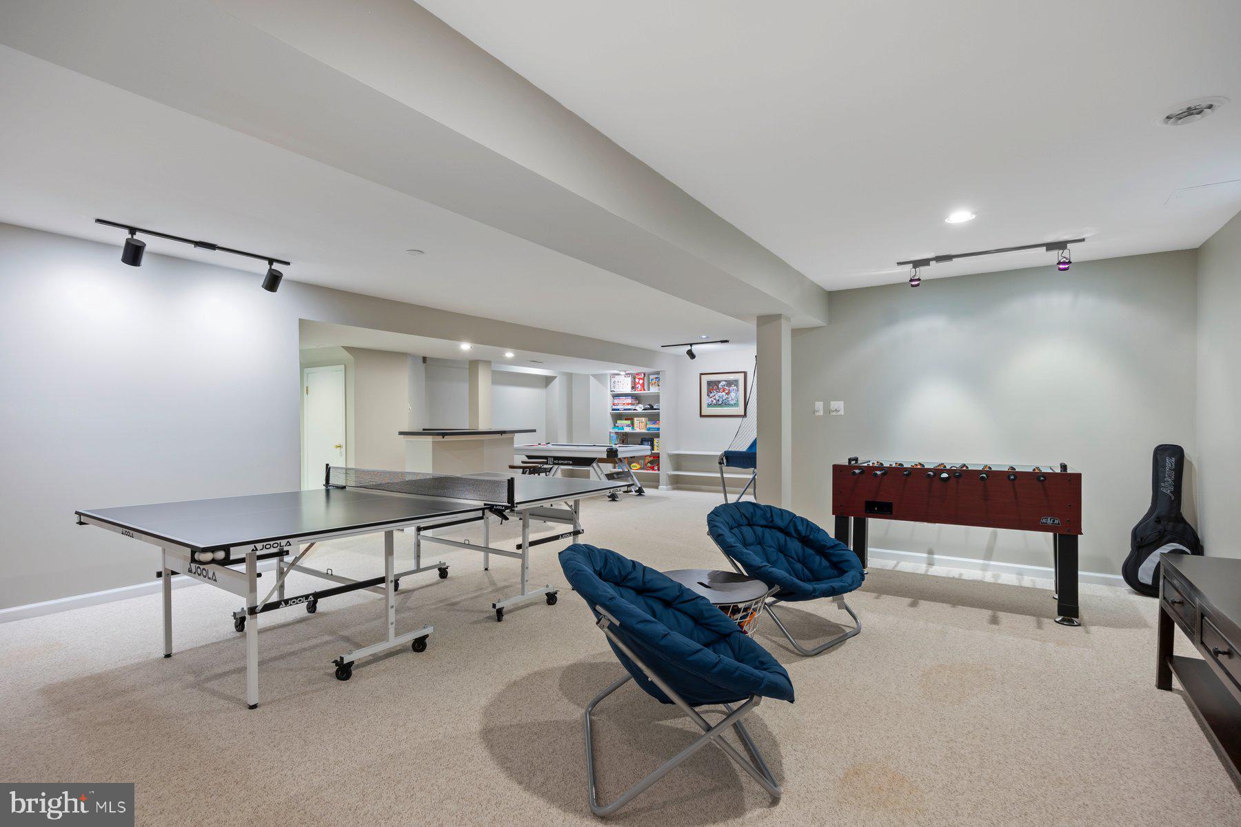 STONE MANOR - Residential