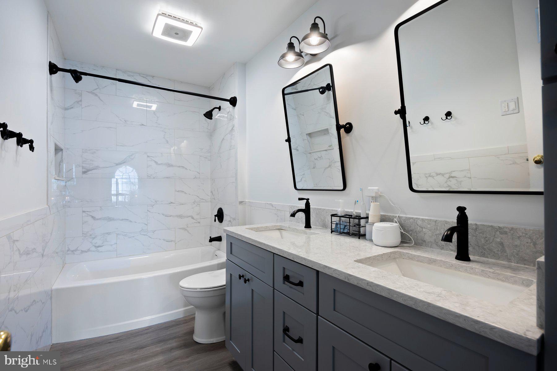 STONE MANOR - Residential