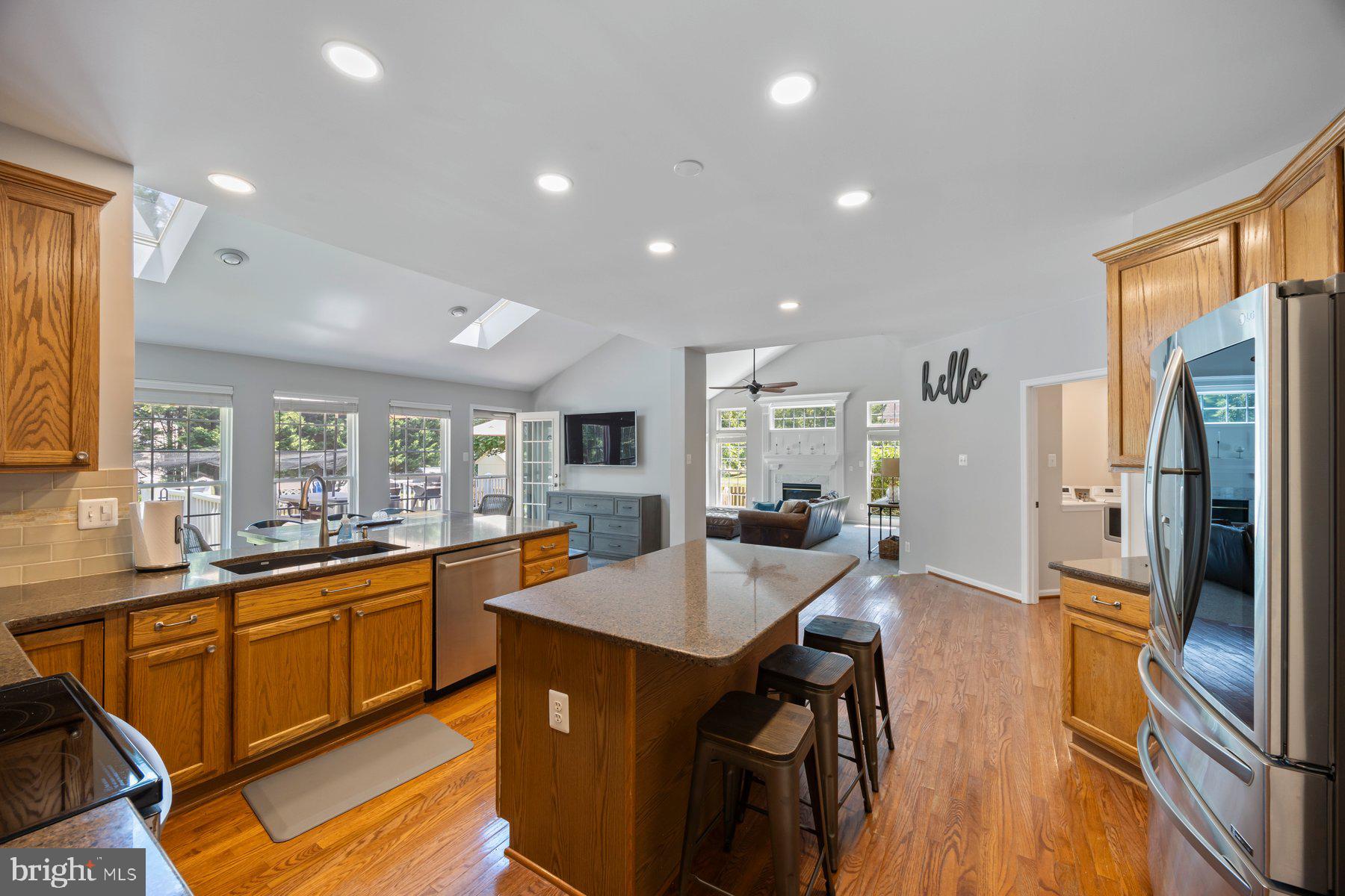 STONE MANOR - Residential